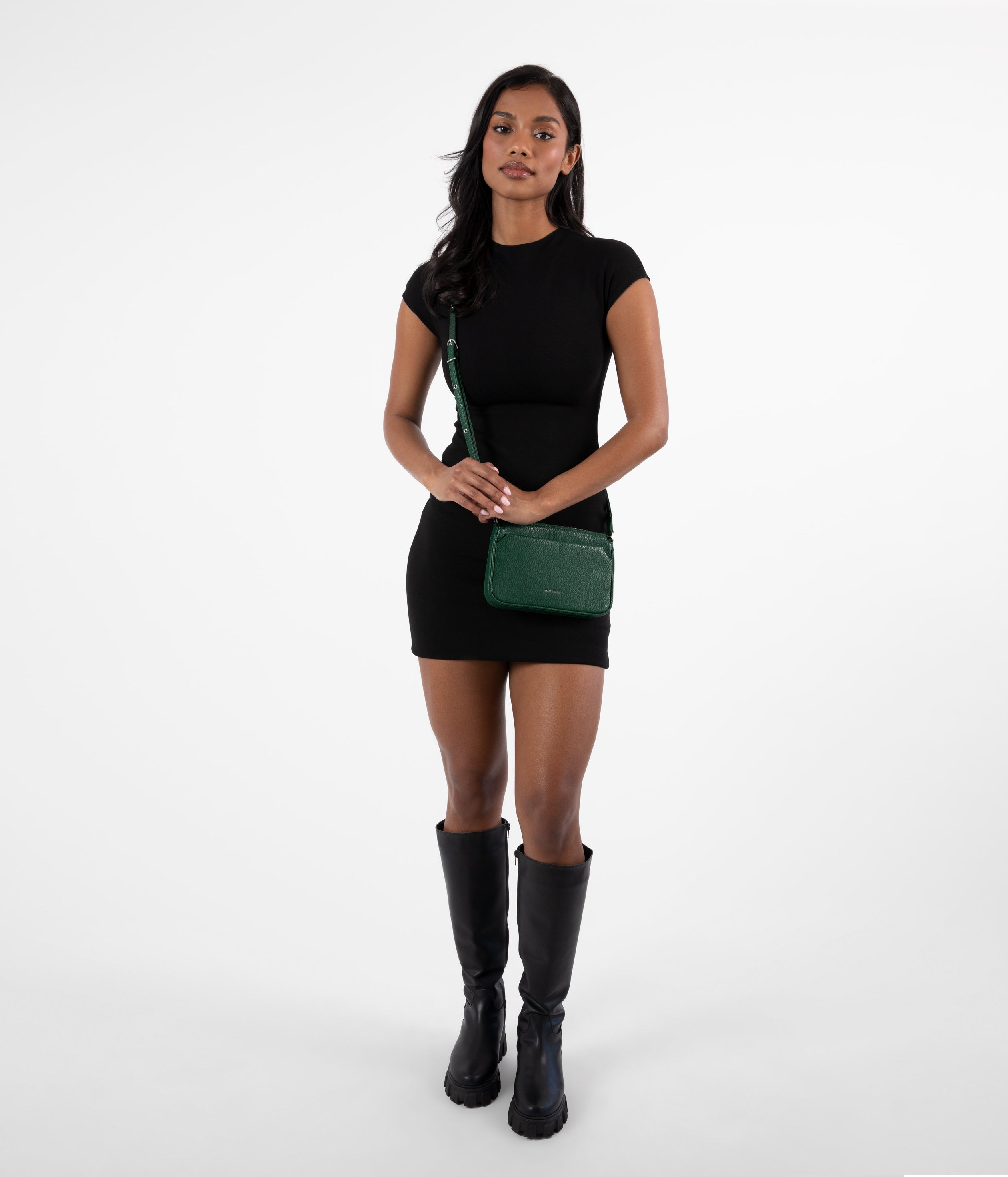 Matt & Nat Ivy Umhängetasche Purity Schwarz Slim