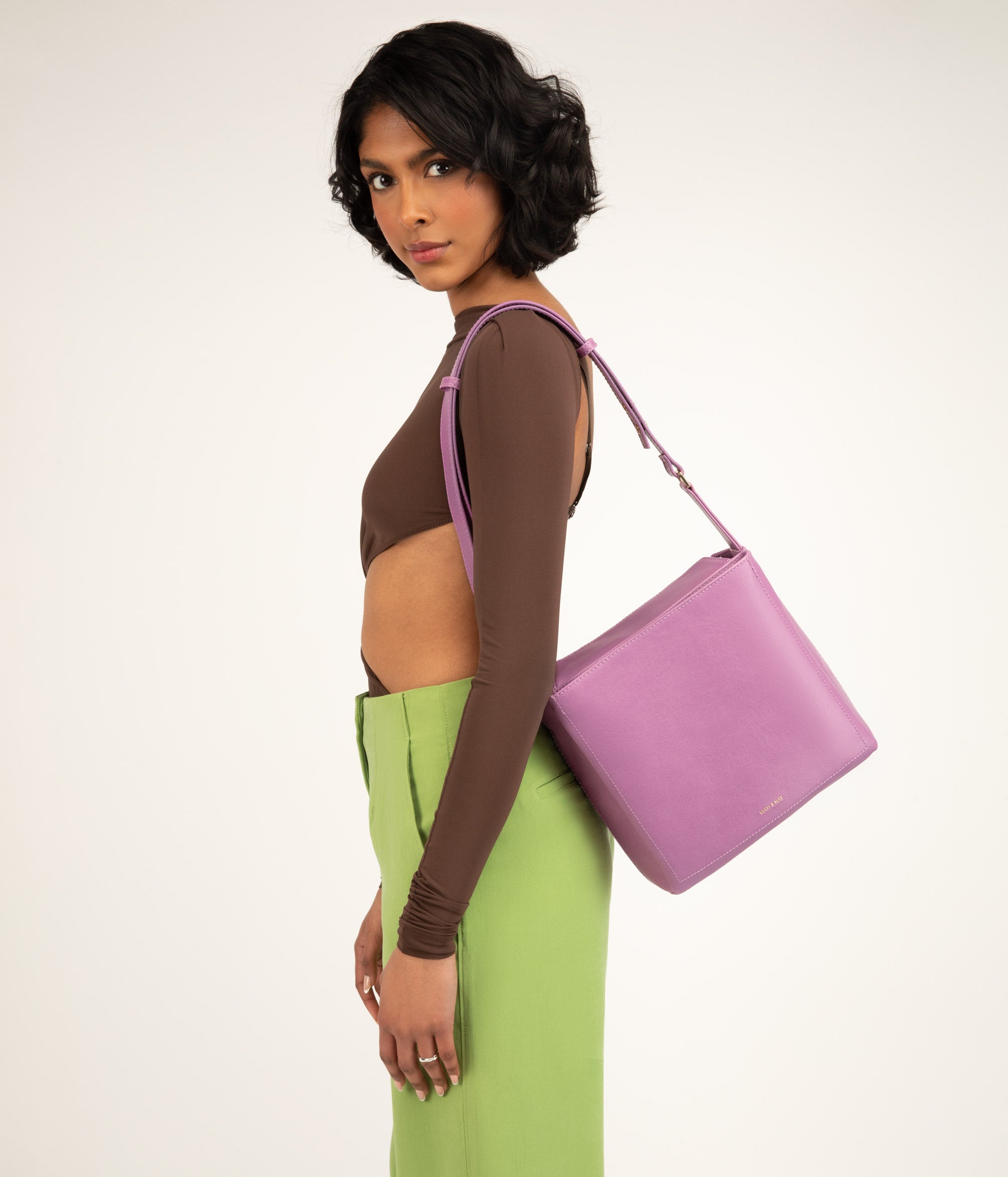 Matt & Nat Loro Vintage Schultertasche Schwarz iPad