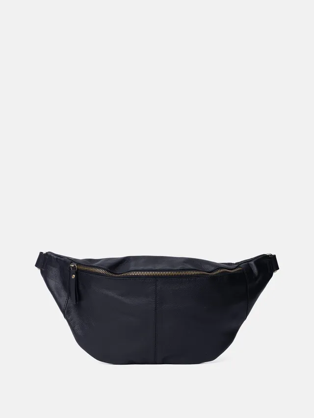 RE:DESIGNED Selina Bauchtasche Schwarz Vollleder