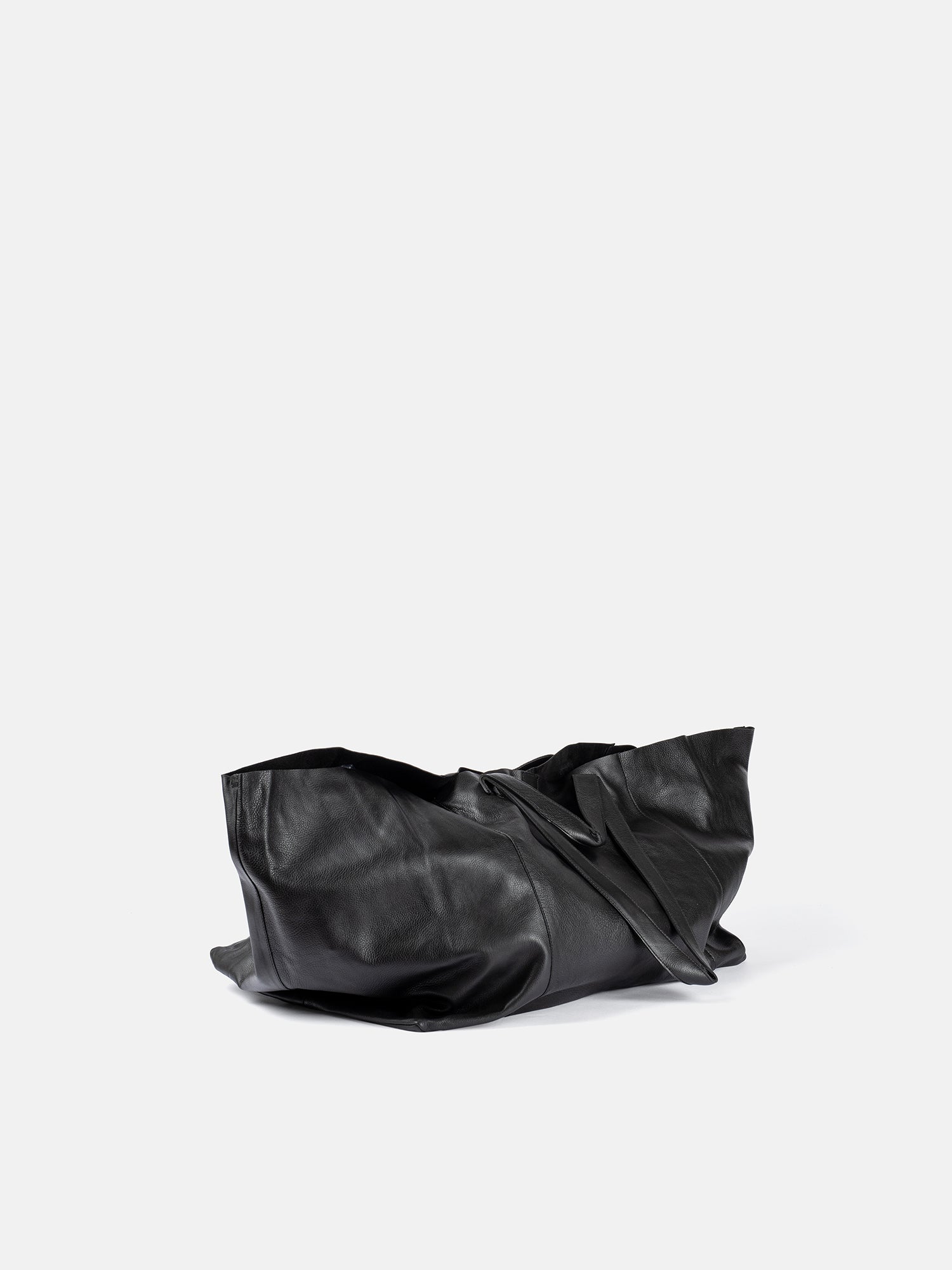 RE:DESIGNED Fie Urban Weekender Schwarz Vollleder