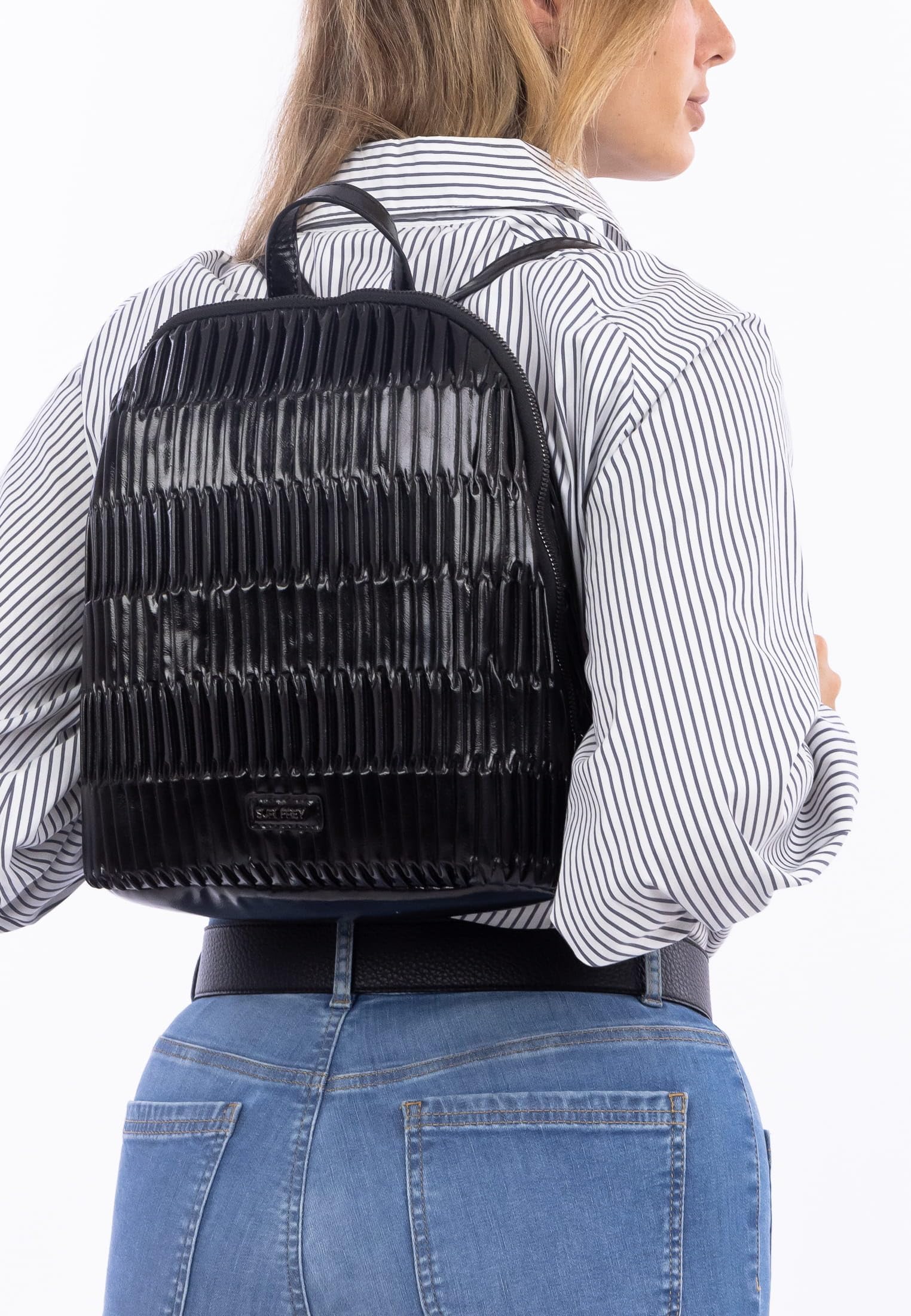 SURI FREY SFY Gaby Backpack Rucksack Schwarz Relief
