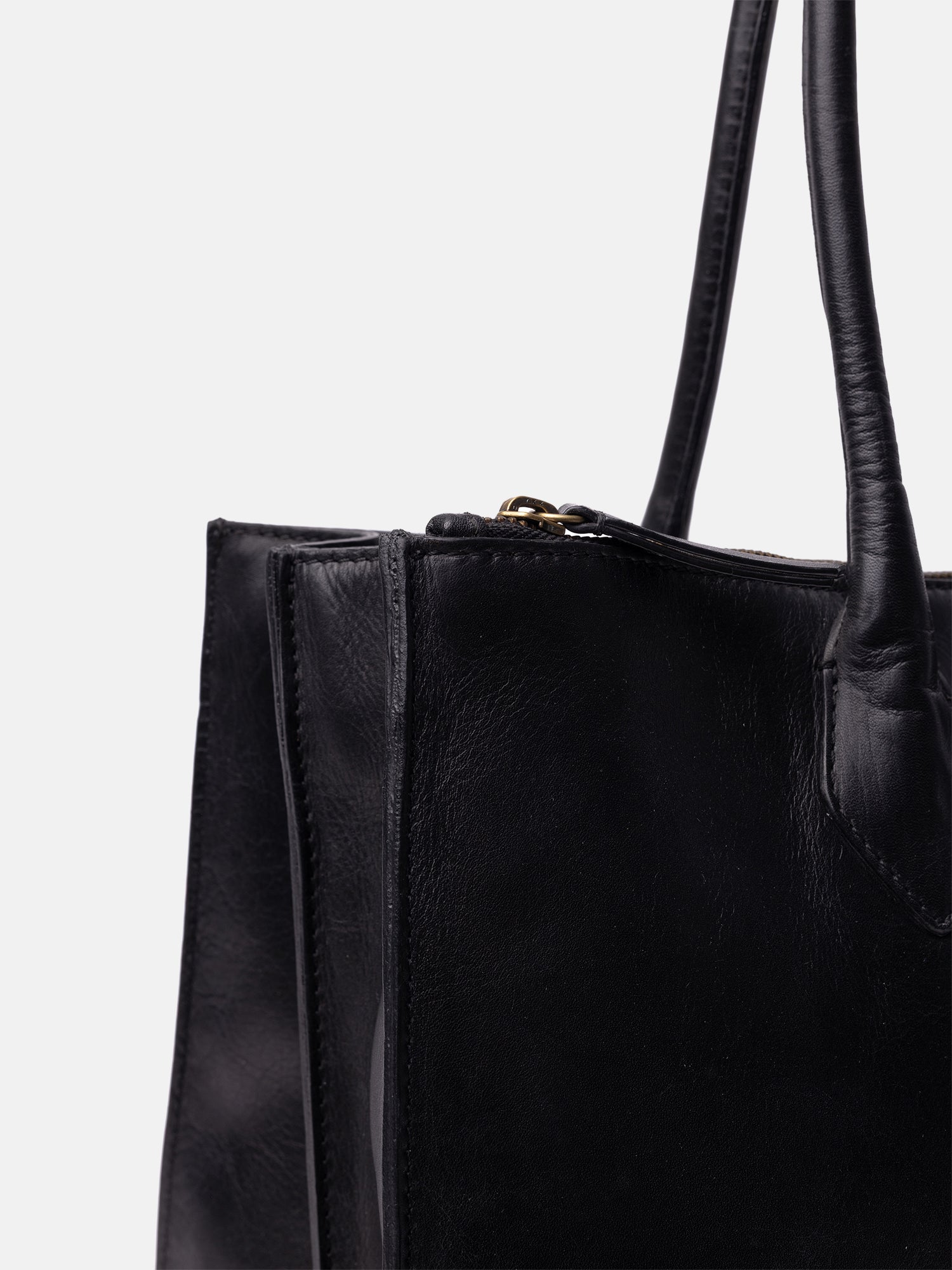 RE:DESIGNED Ora Big Schultertasche Schwarz Vollleder