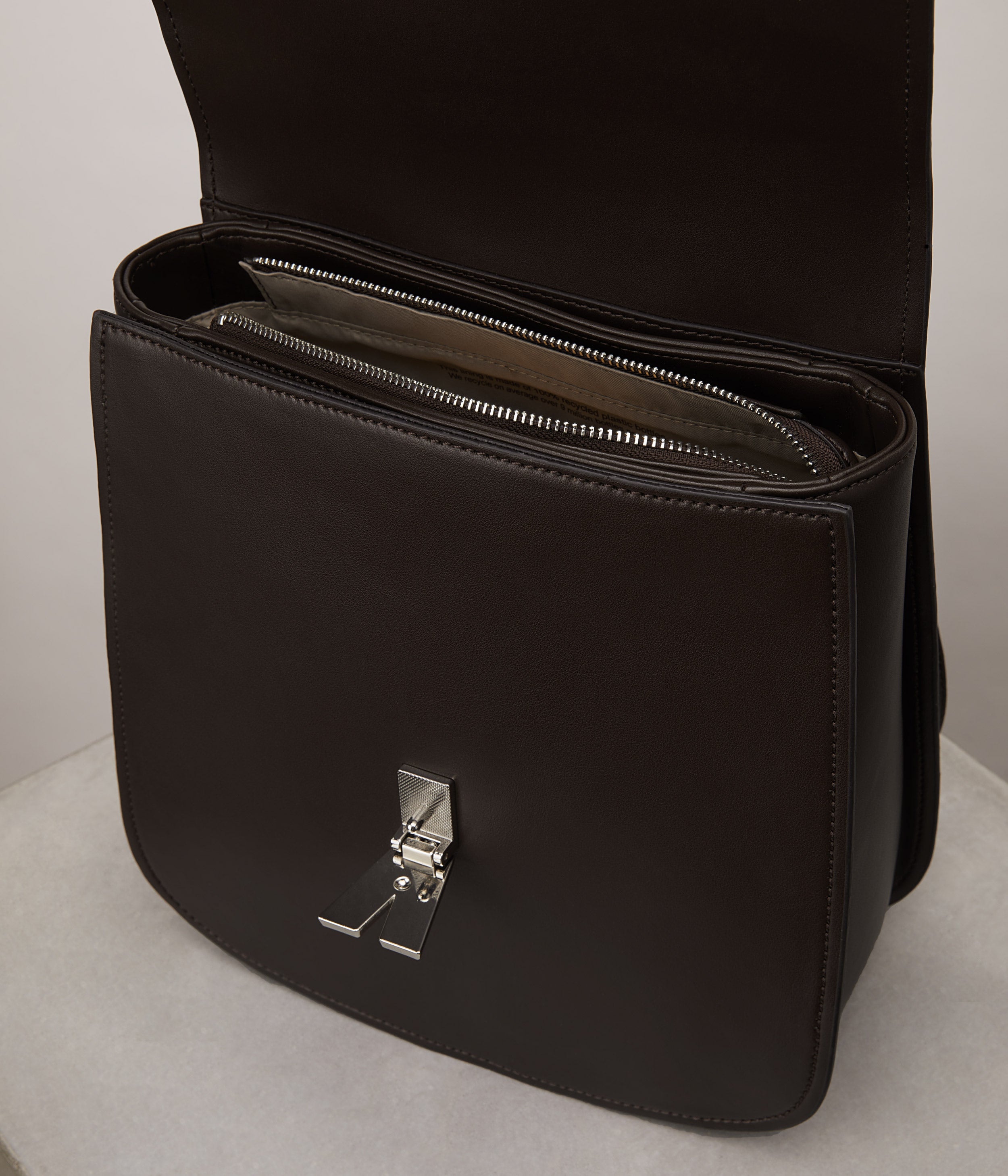 Matt & Nat Studio 901 Brooke Rucksack Schwarz