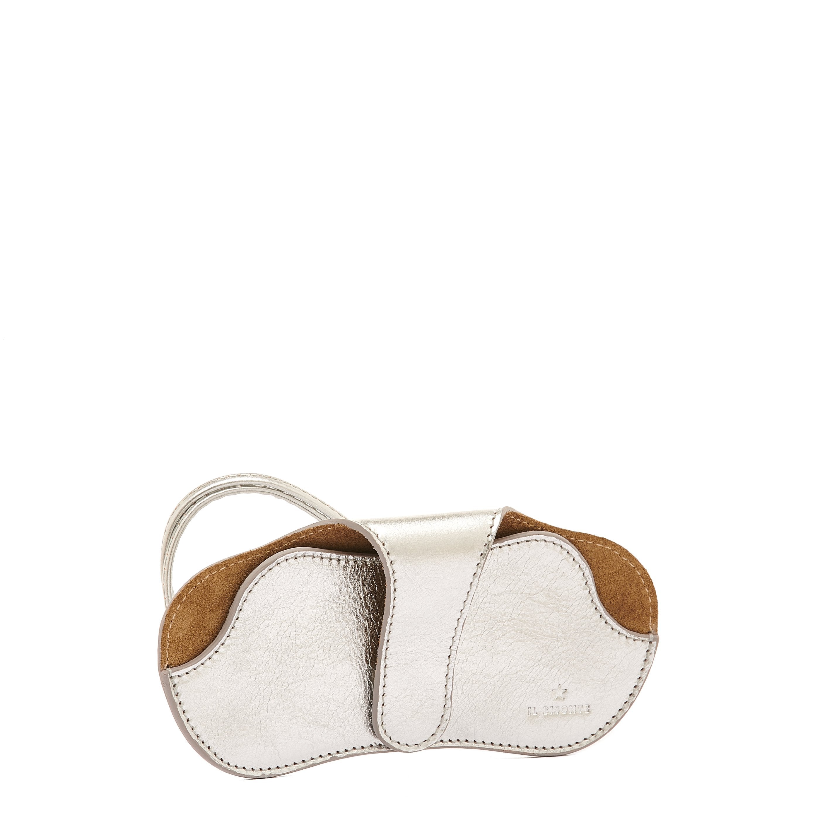 Il Bisonte Nina Brillenetui Silber Metallic-Leder