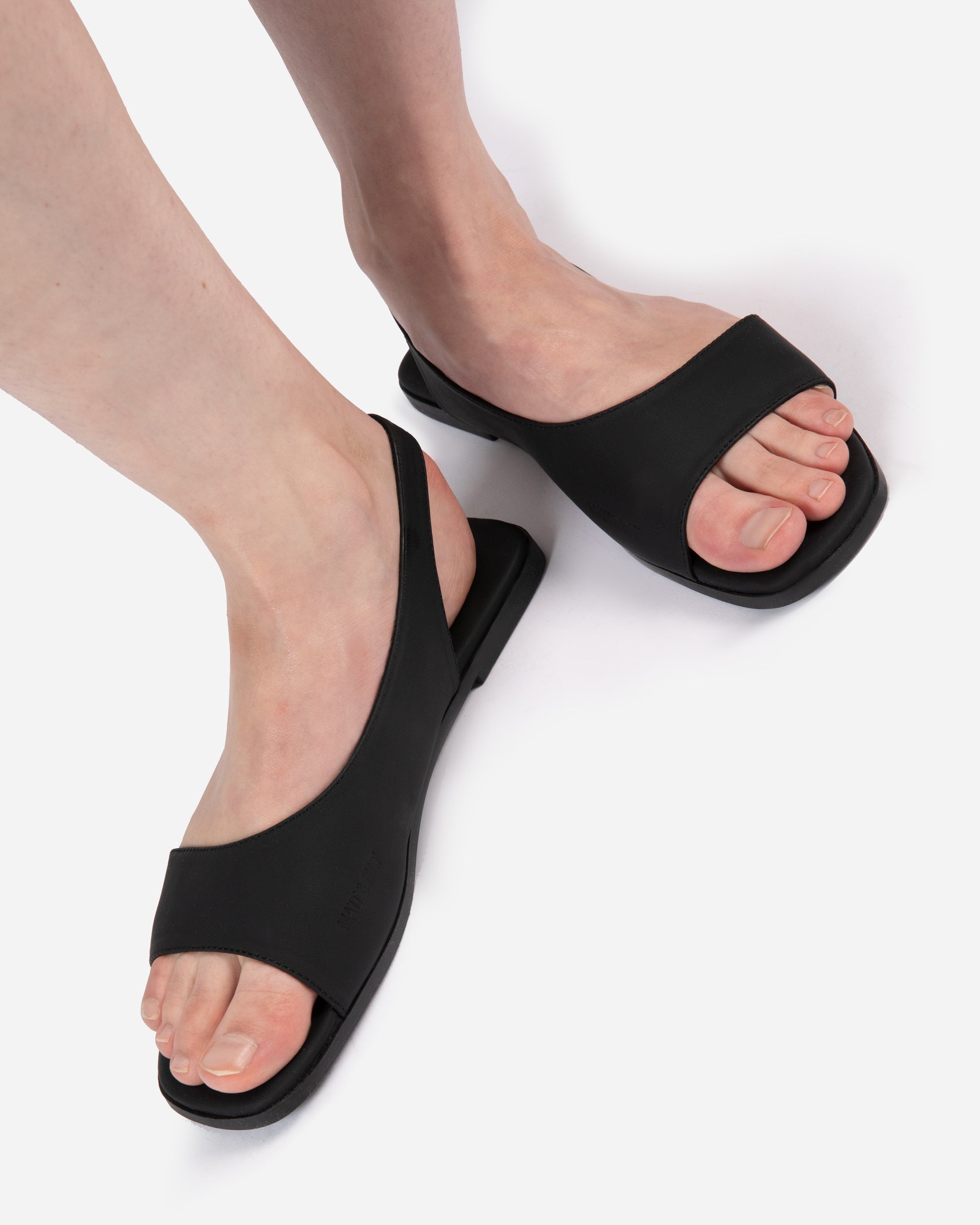 Matt & Nat Arlet Sandalen Schwarz vegan