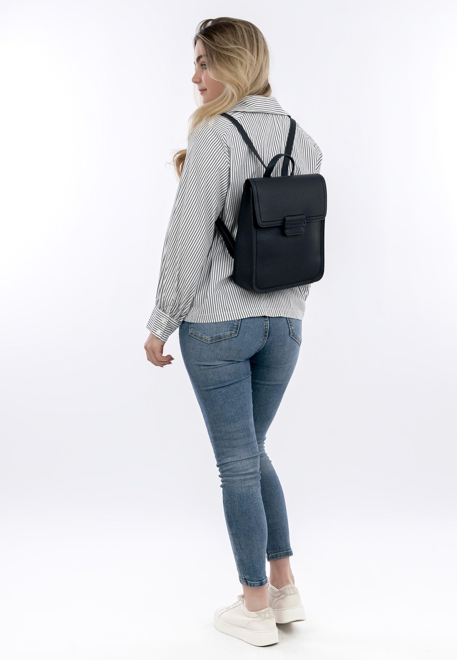 SURI FREY Berly Backpack Rucksack Blue blau 25x30 cm