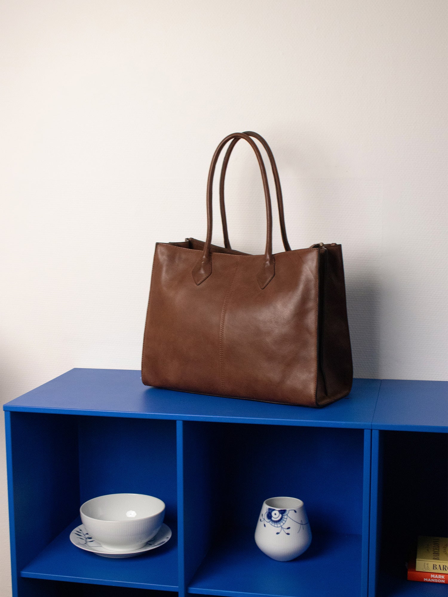 RE:DESIGNED Ora Big Schultertasche Braun Vollleder