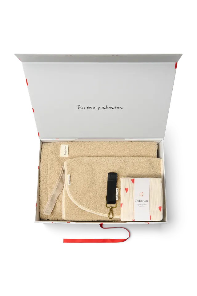 Studio Noos Parent On The Go Geschenkset Ecru Teddy 5-teilig