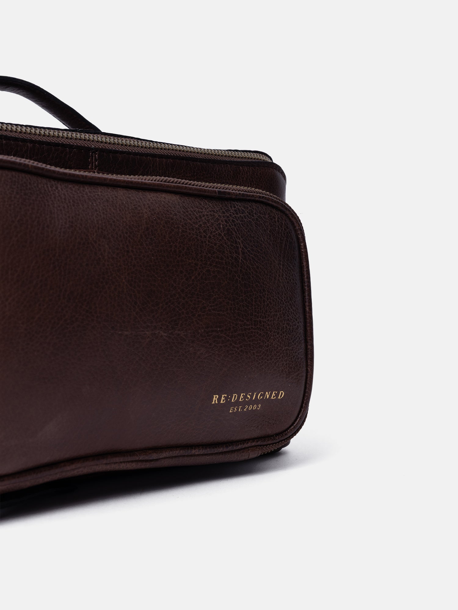 RE:DESIGNED Sally Kulturtasche Woodsmoke Vollleder