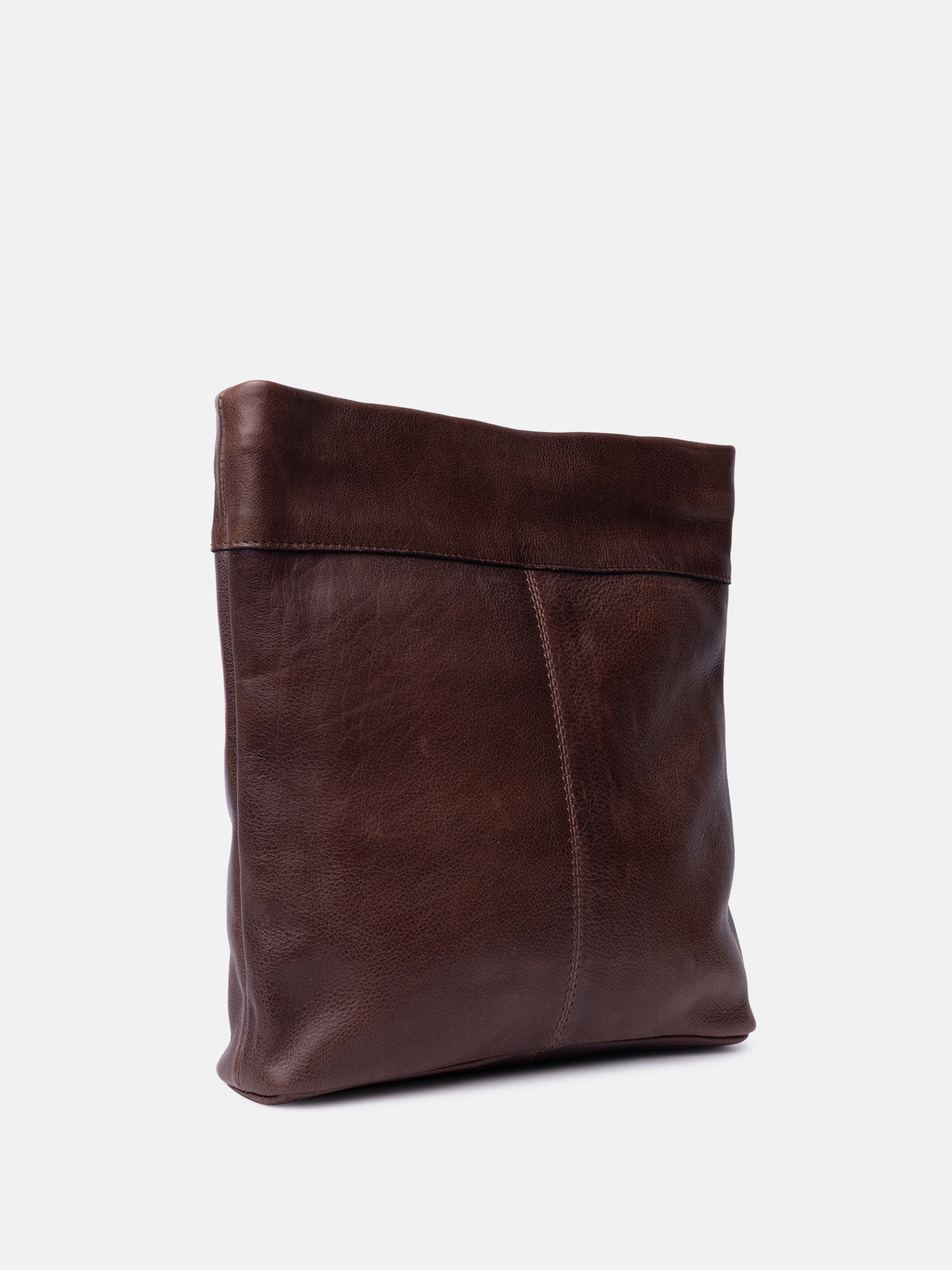 RE:DESIGNED Olea Small Umhängetasche Woodsmoke Vollleder