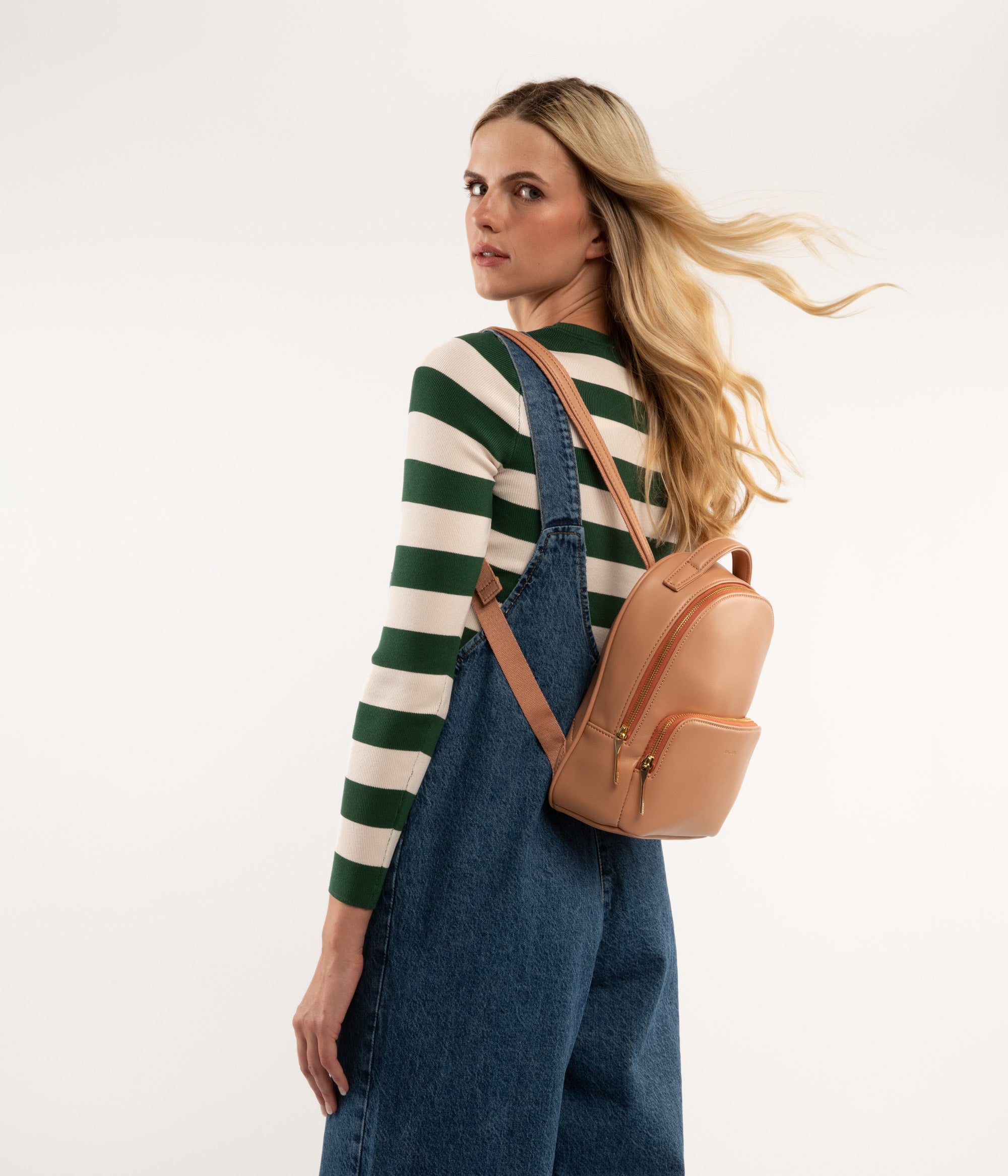 Matt & Nat Carosm Loom Rucksack Klein Schwarz vegan