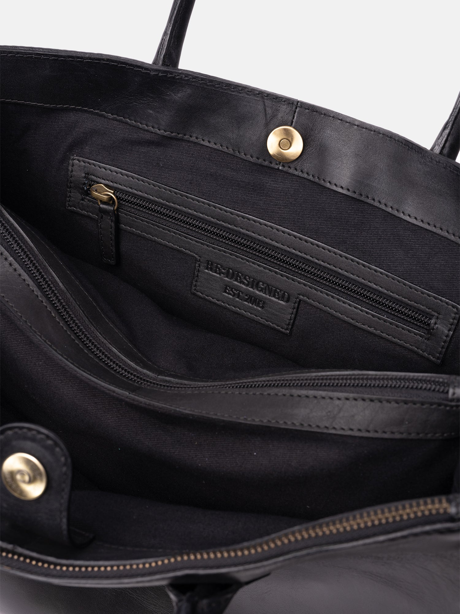 RE:DESIGNED Ora Big Schultertasche Schwarz Vollleder