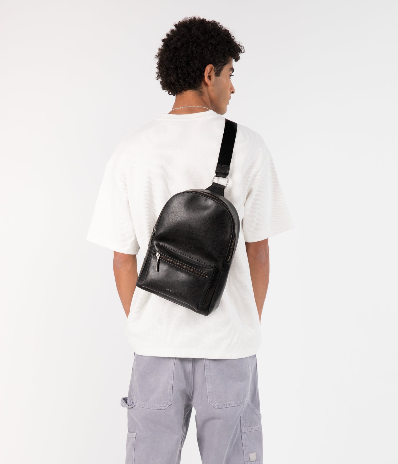 Matt & Nat Voas Vintage Sling Bag Schwarz vegan