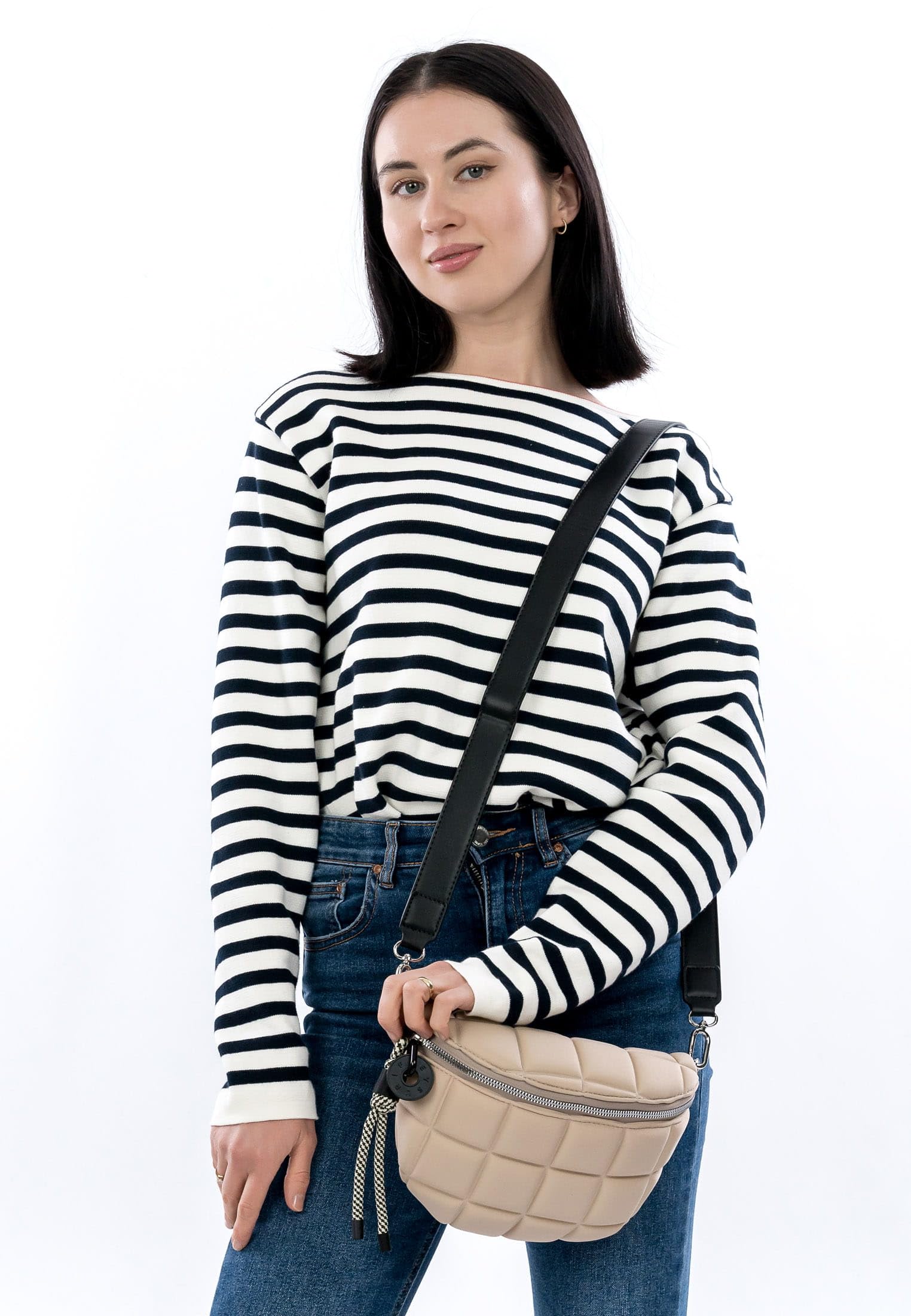SURI FREY Jancy Umhängetasche Beige klein