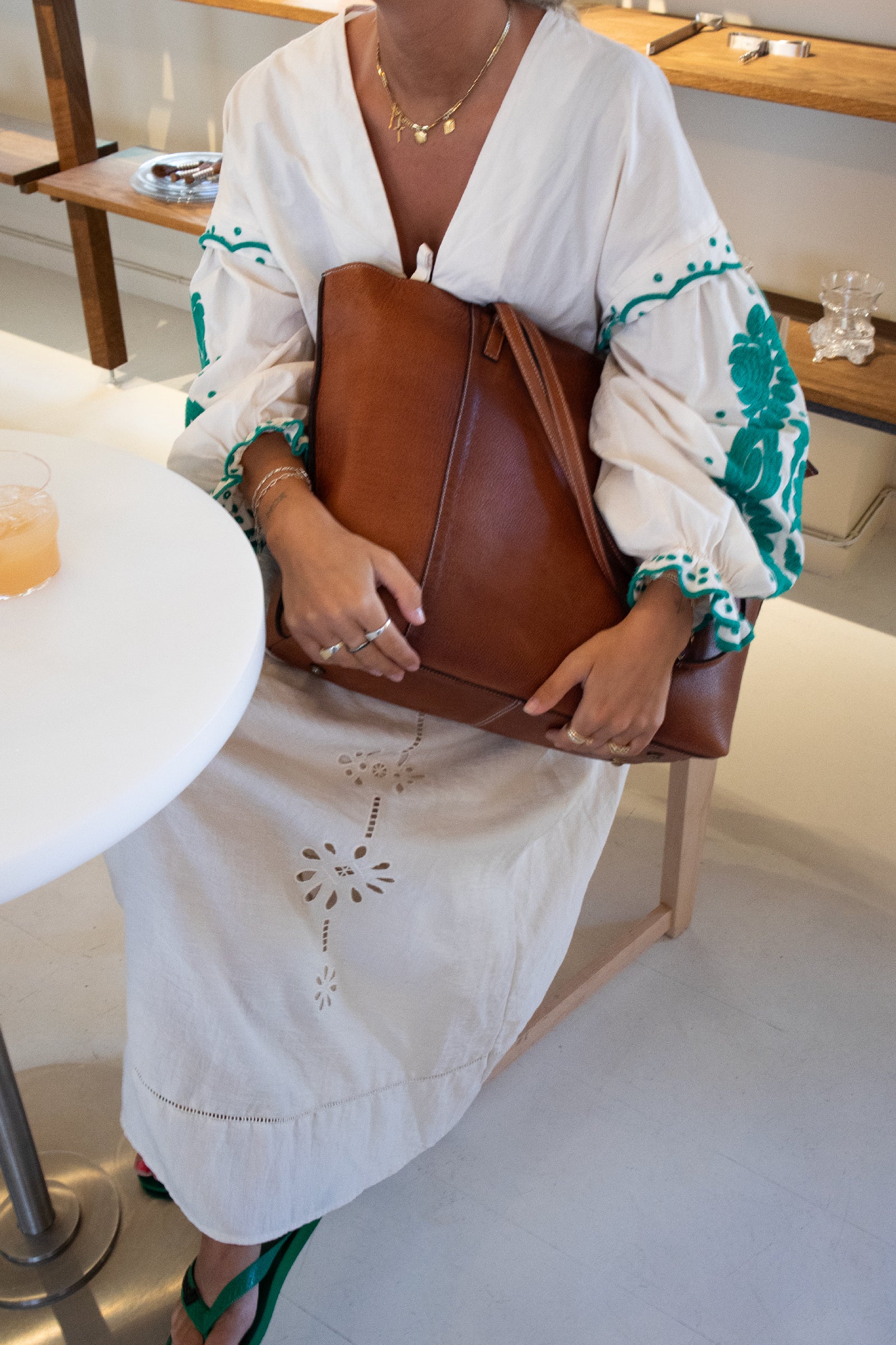 RE:DESIGNED Malou Big Shopper Walnut Vollleder