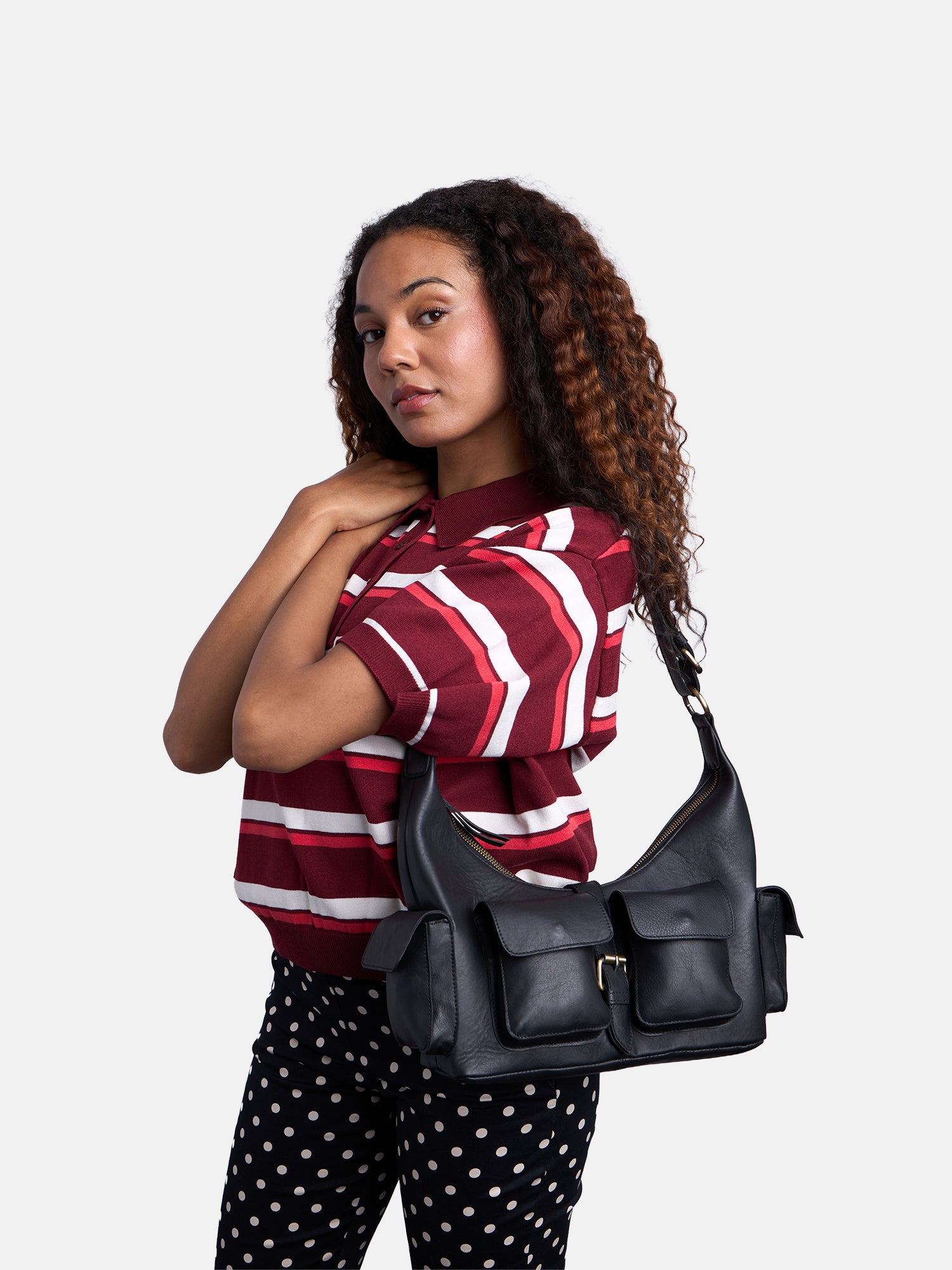 RE:DESIGNED Solvej Medium Schultertasche Schwarz Vollleder