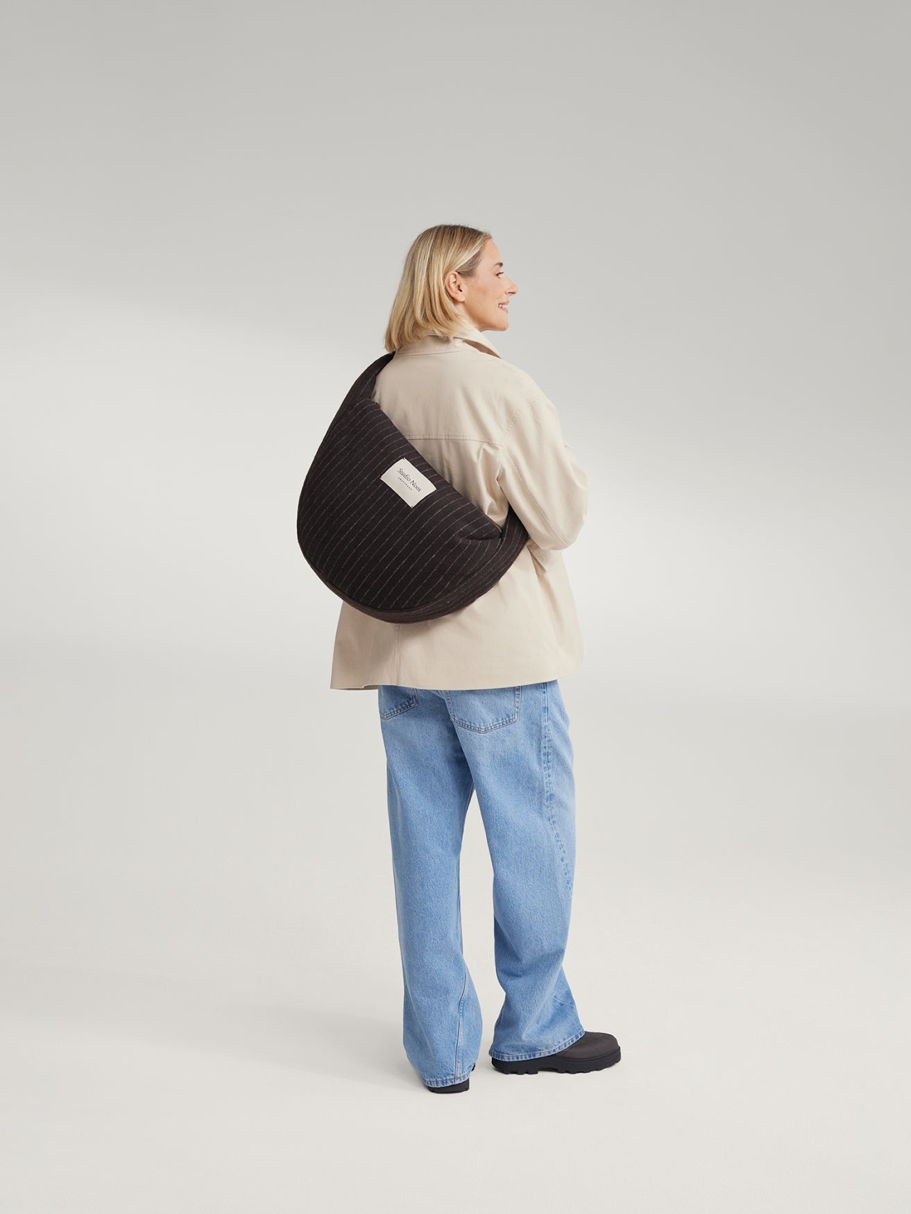 Studio Noos Flannel Chalkstripe Cross Body Bag Umhängetasche Braun