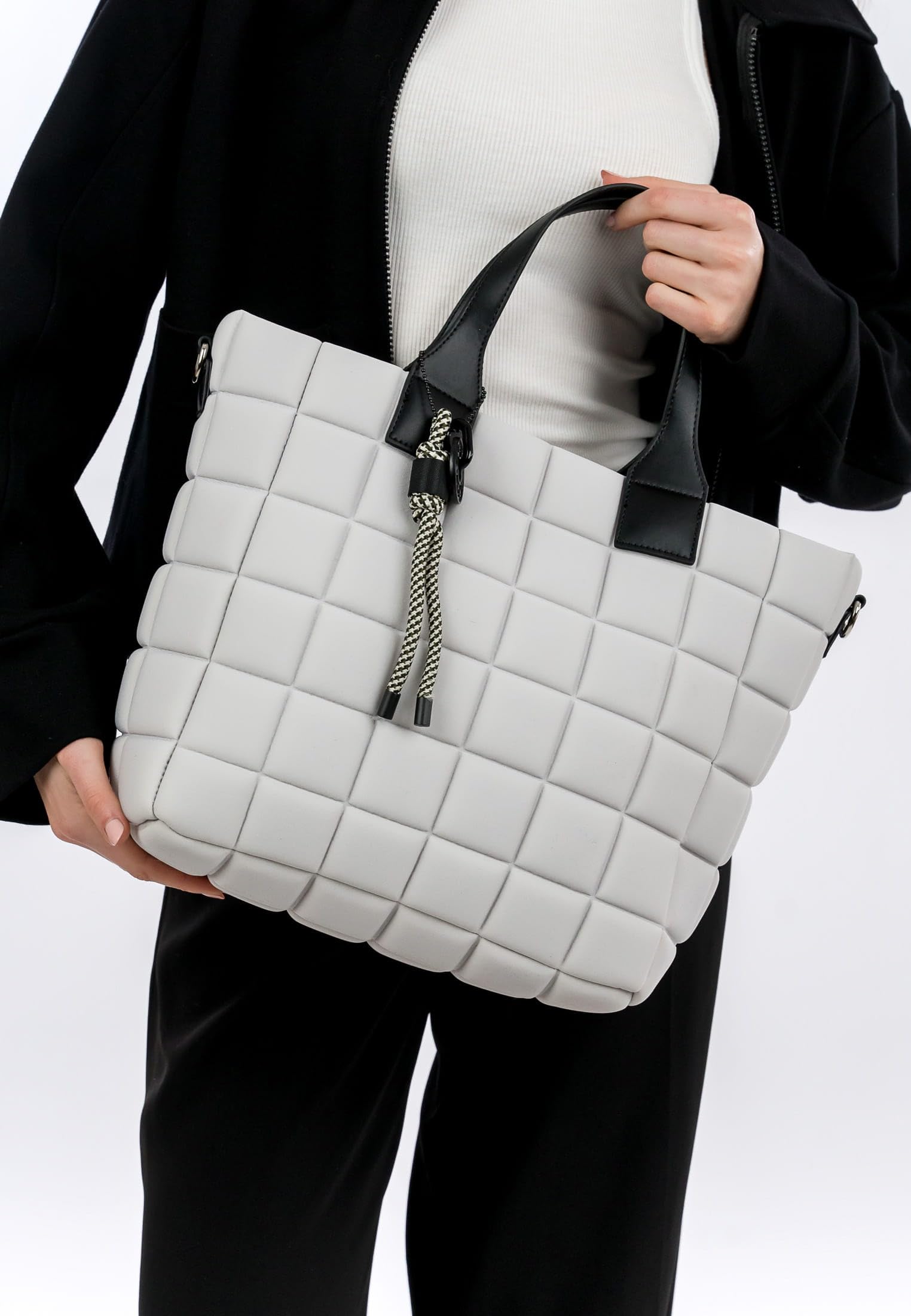 SURI FREY Jancy Cityshopper M Schultertasche Hellgrau