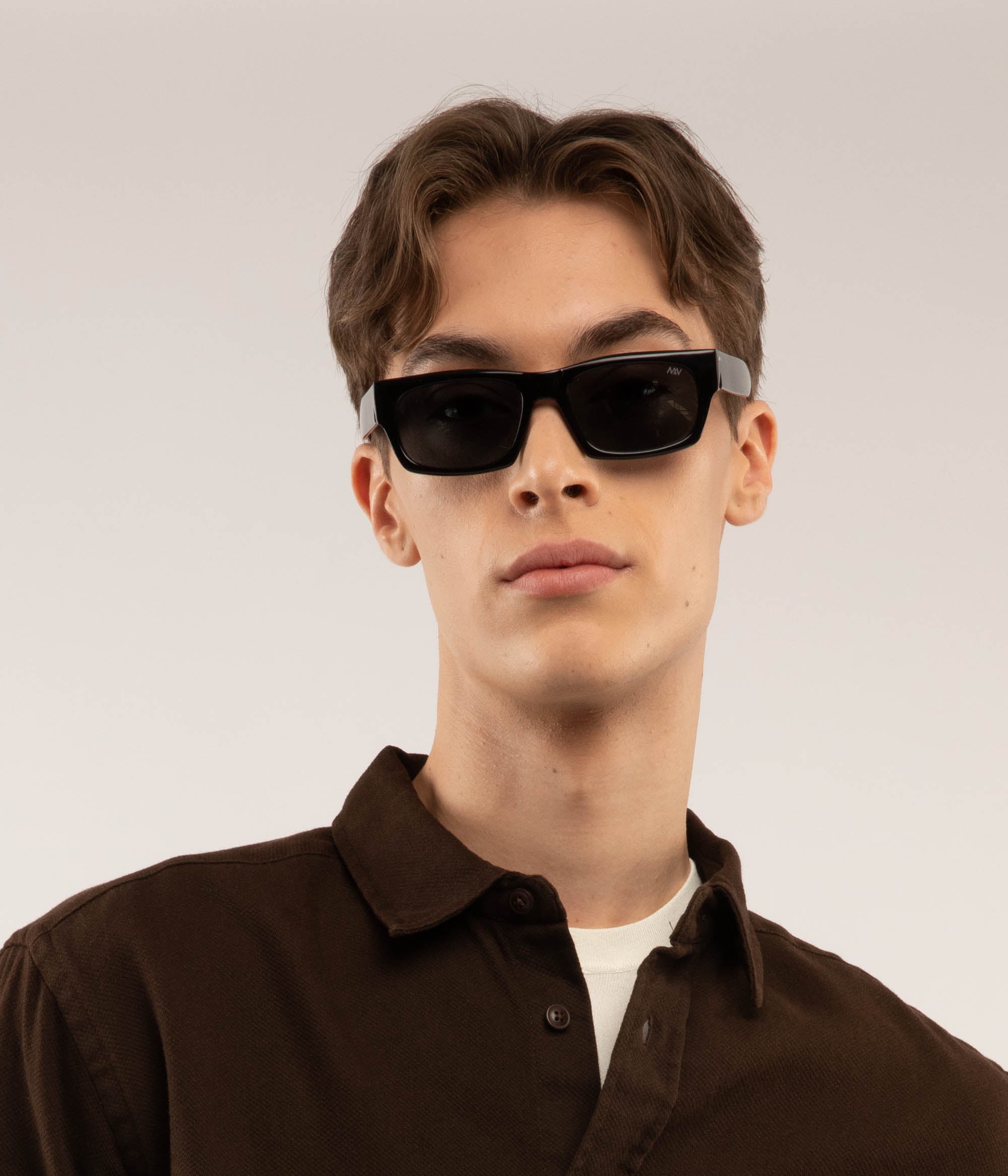Matt & Nat Shiba eckige Sonnenbrille braun polarisiert