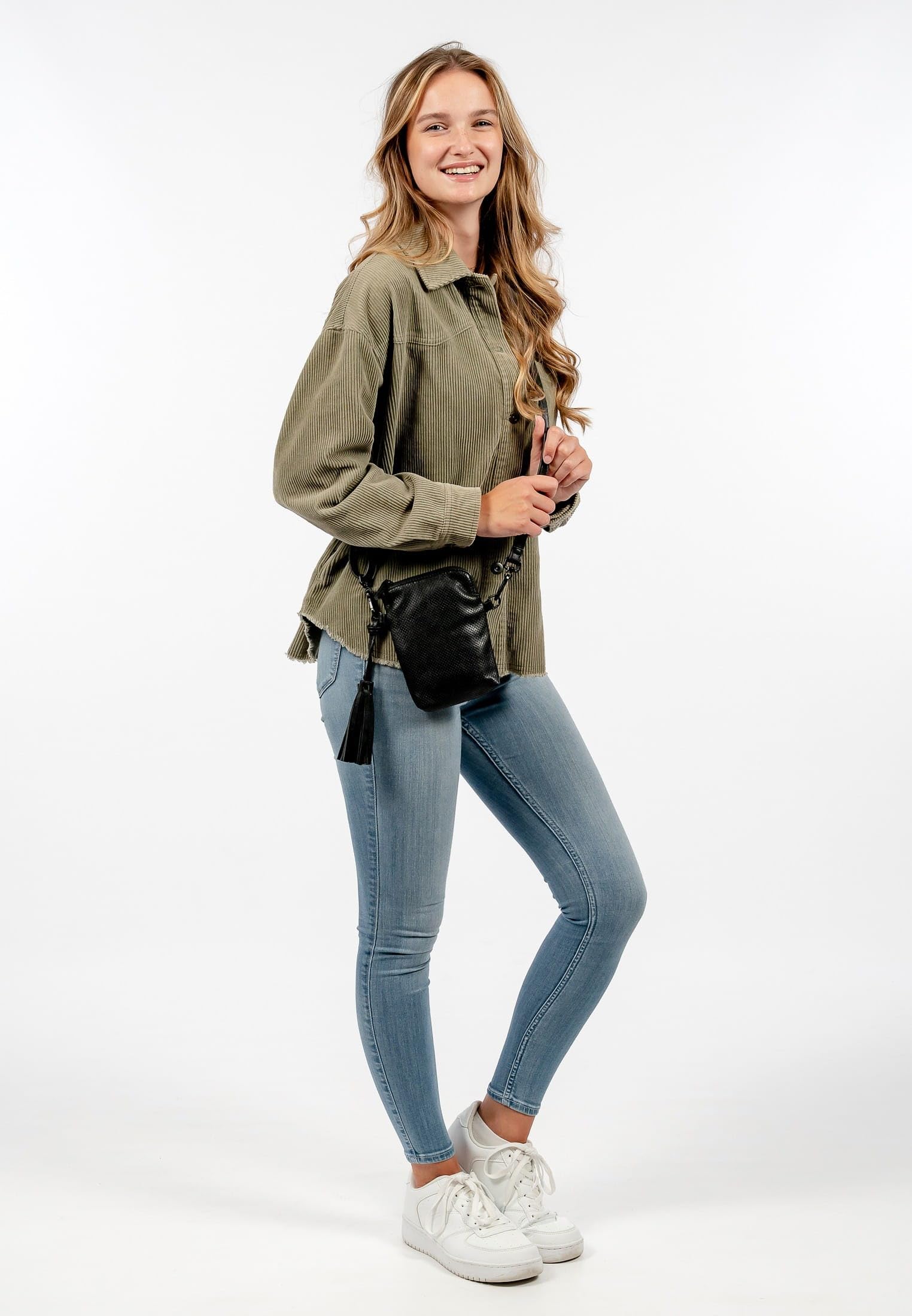 SURI FREY Celly Smartphonebag Handytasche Black perforiert