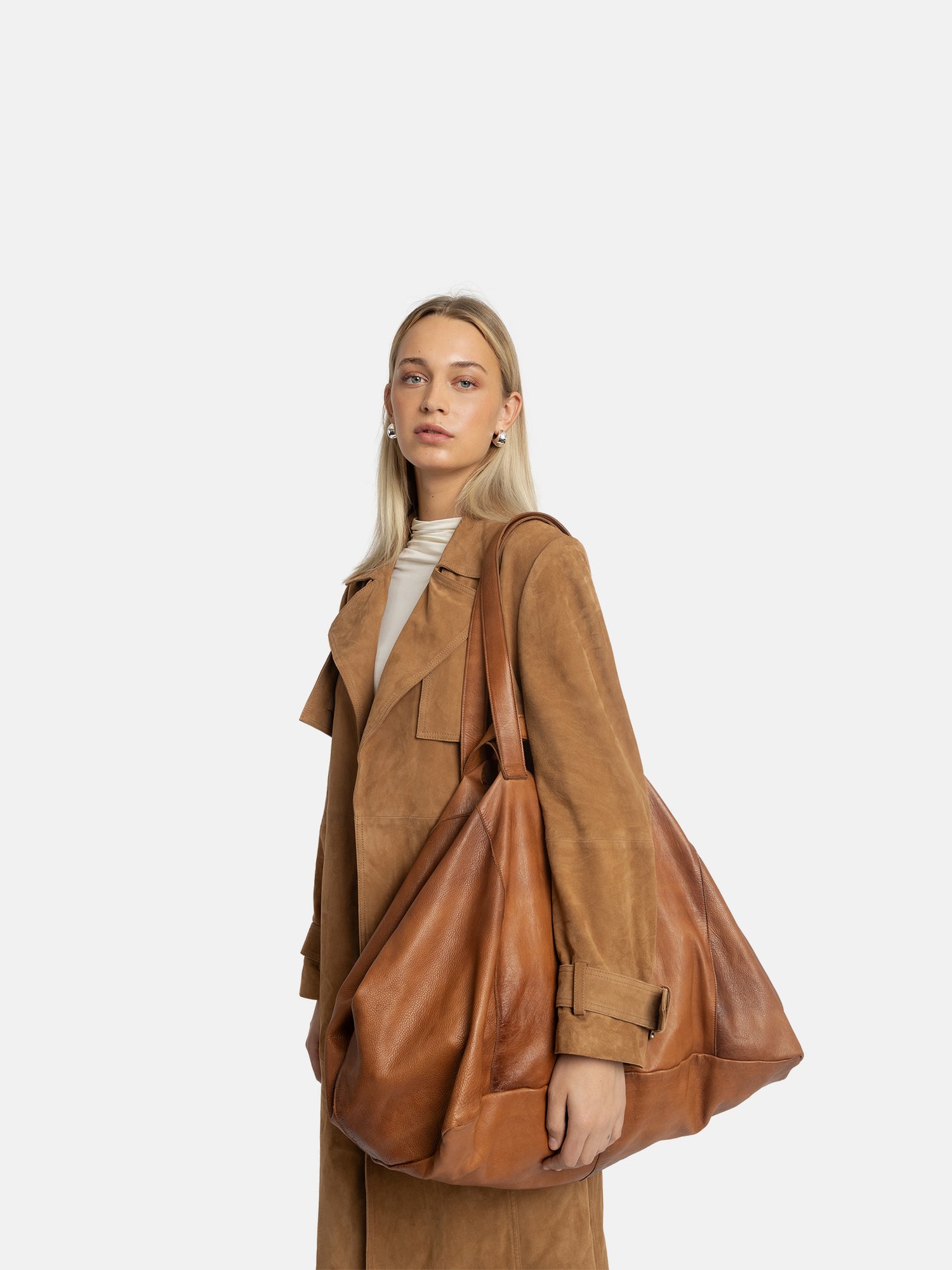 RE:DESIGNED Fie Urban 4929 Weekender Walnut Leder