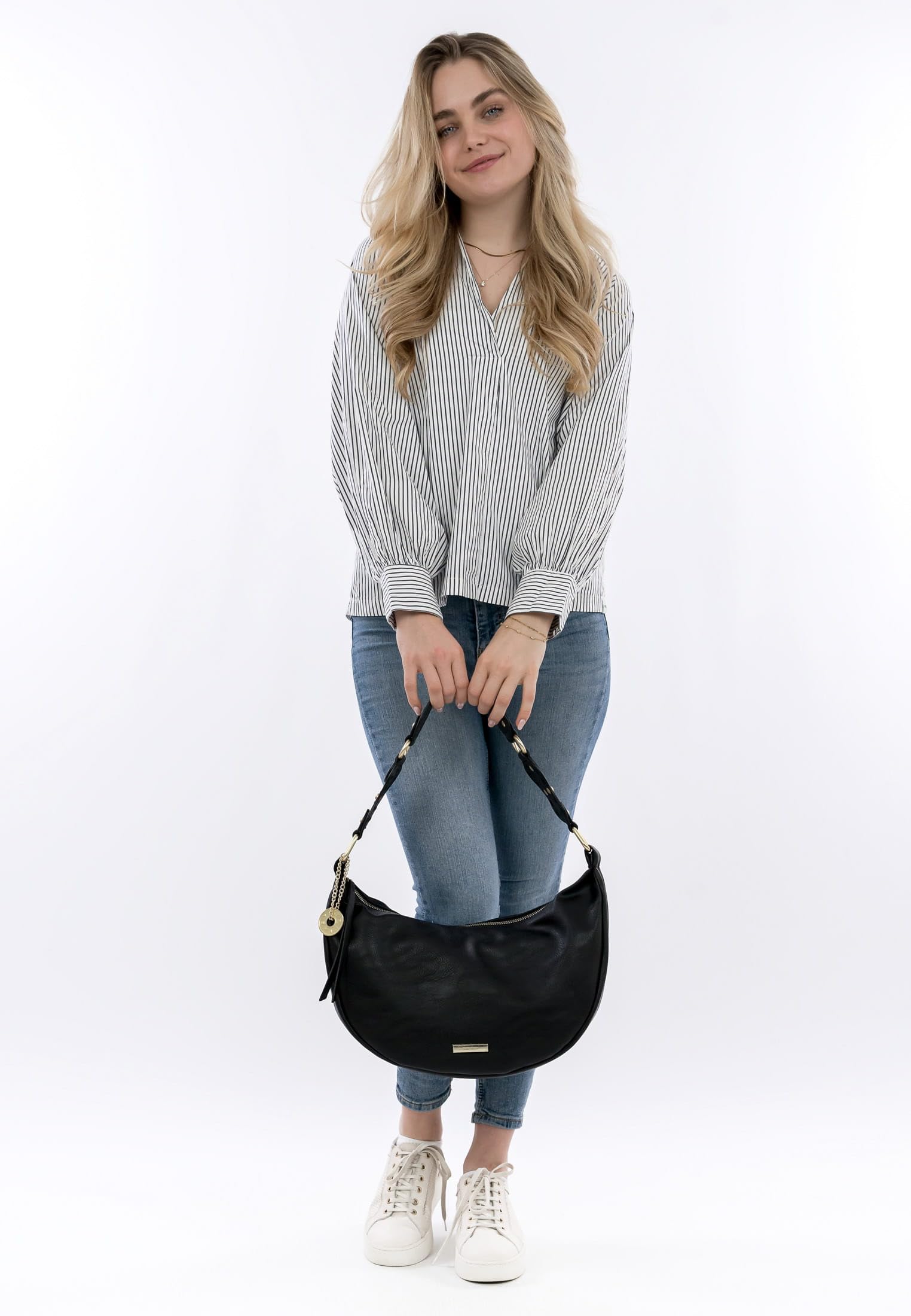 SURI FREY Betzy Hobo Bag Schultertasche Schwarz