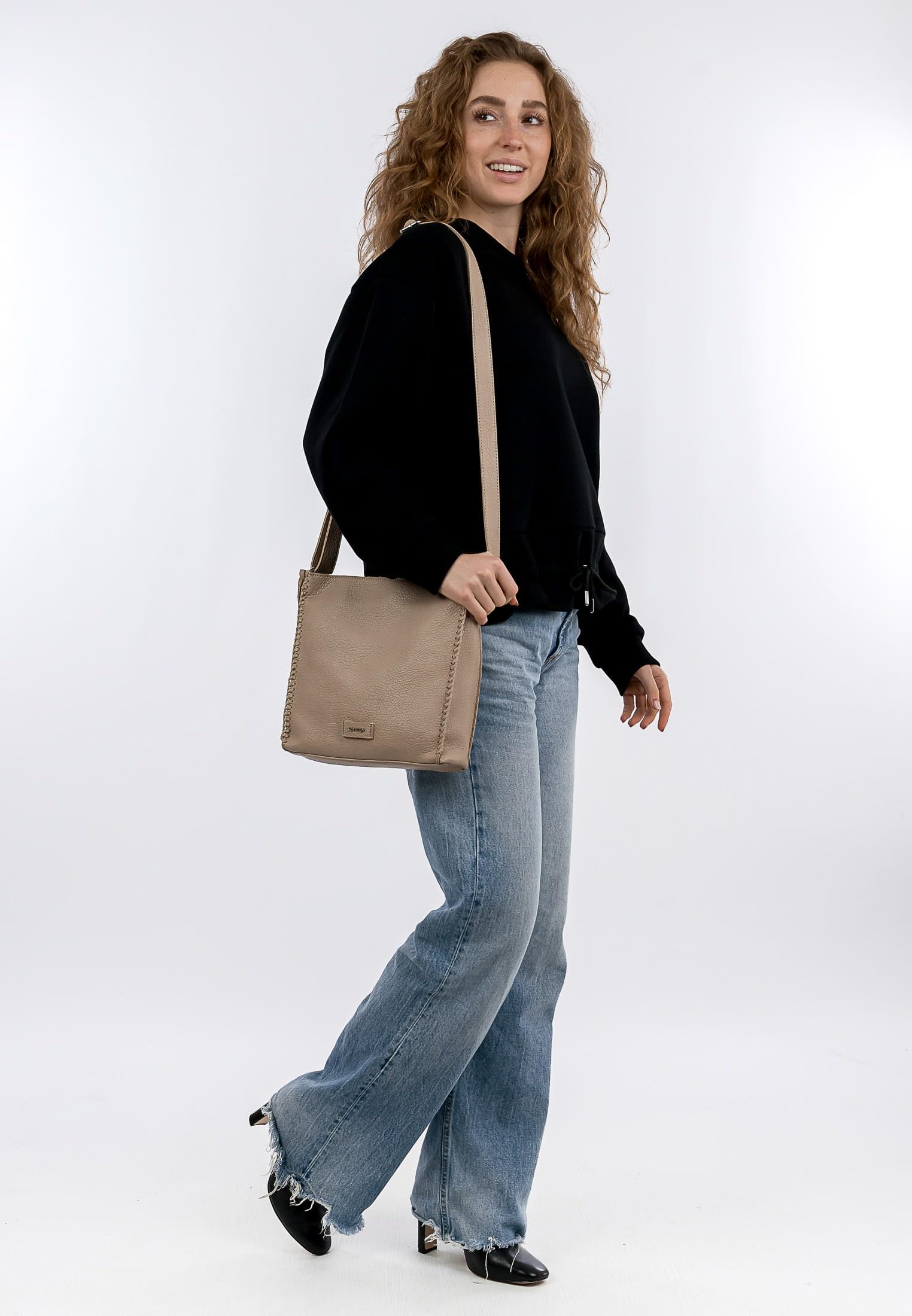 SURI FREY Franzy Crossover Bag Umhängetasche Sand verstellbar