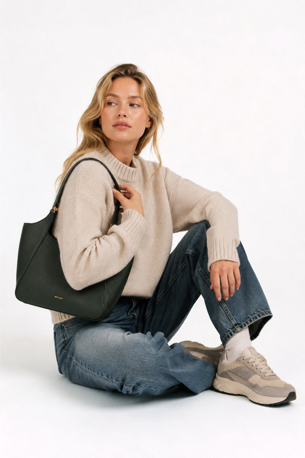 Matt & Nat Grain Charlot SM Tote Schwarz