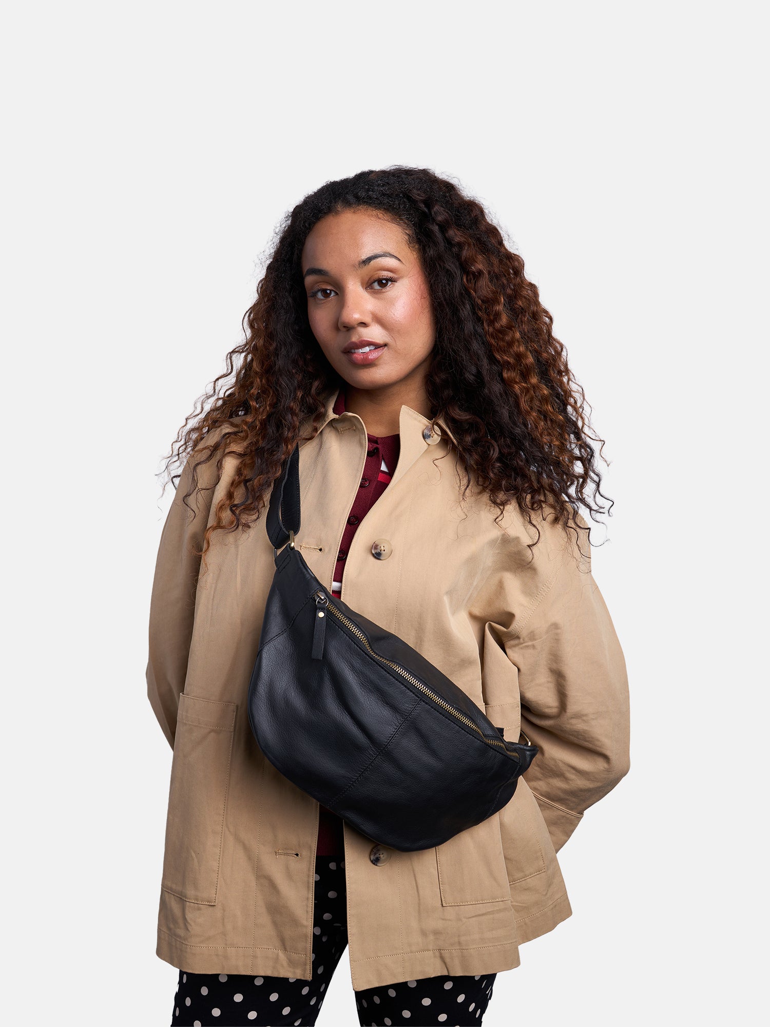 RE:DESIGNED Selina Bauchtasche Schwarz Vollleder