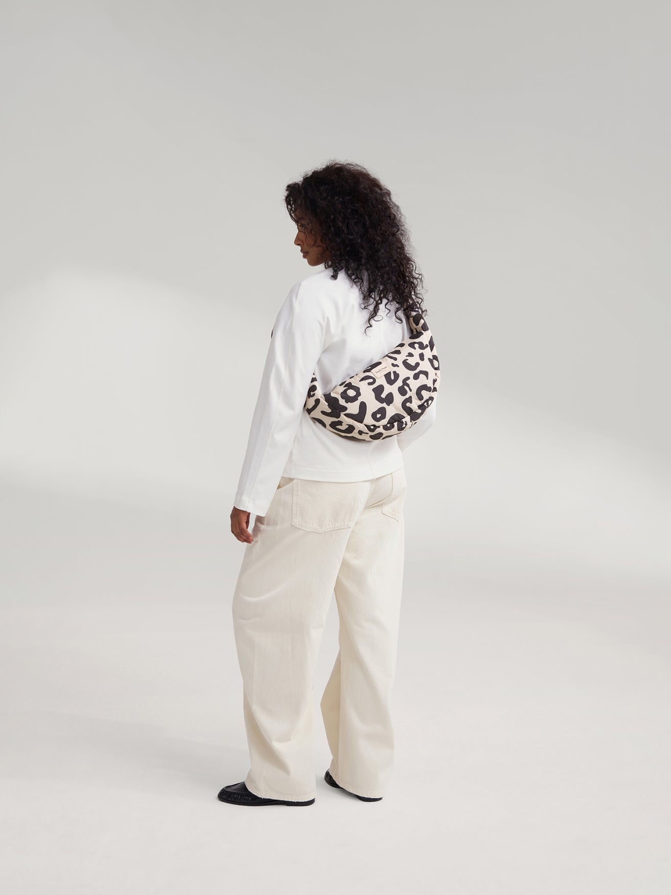 Studio Noos Puffy Mini Cross Body Bag Umhängetasche Holy Cow