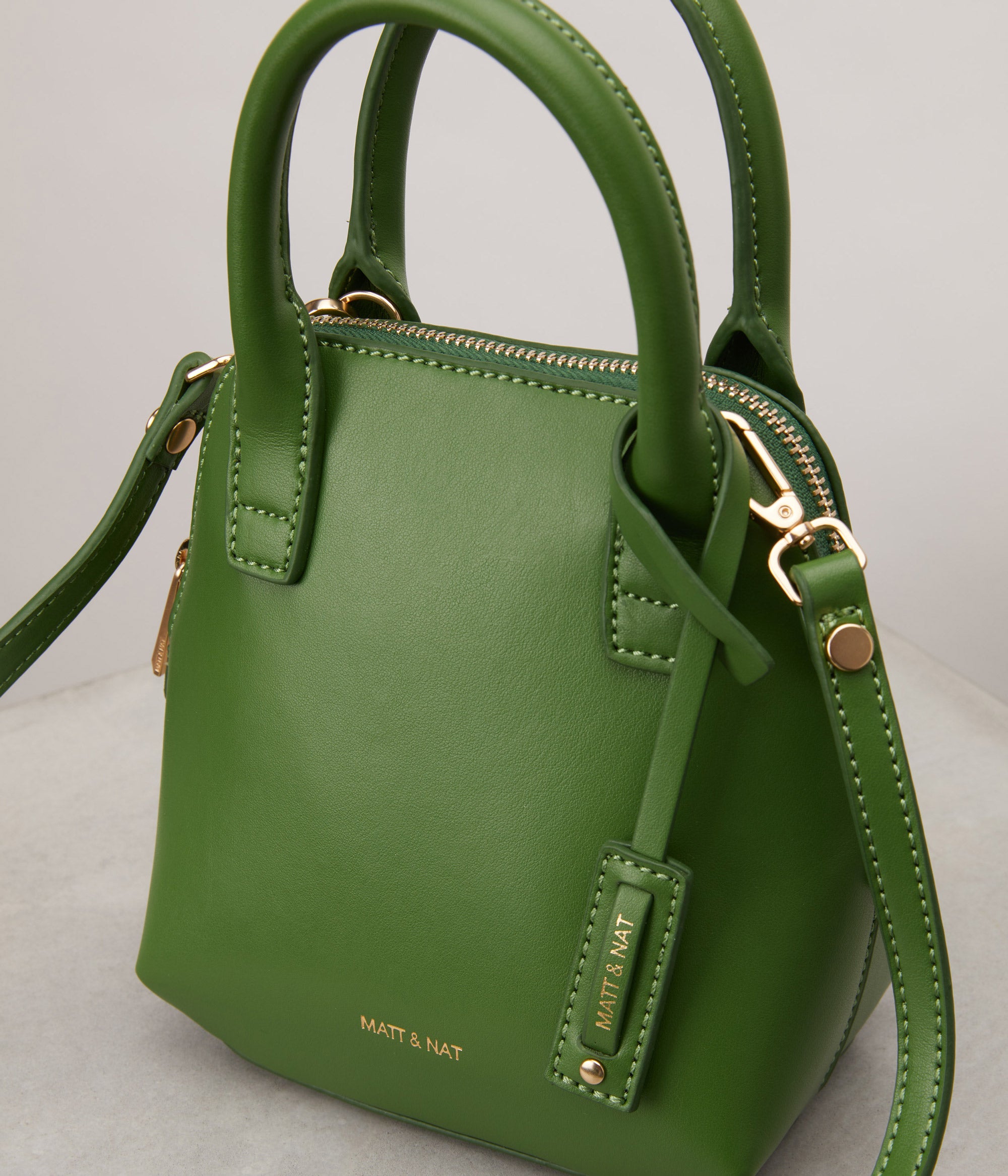 Matt & Nat Uppeal Gessi Mini Satchel Apfelleder