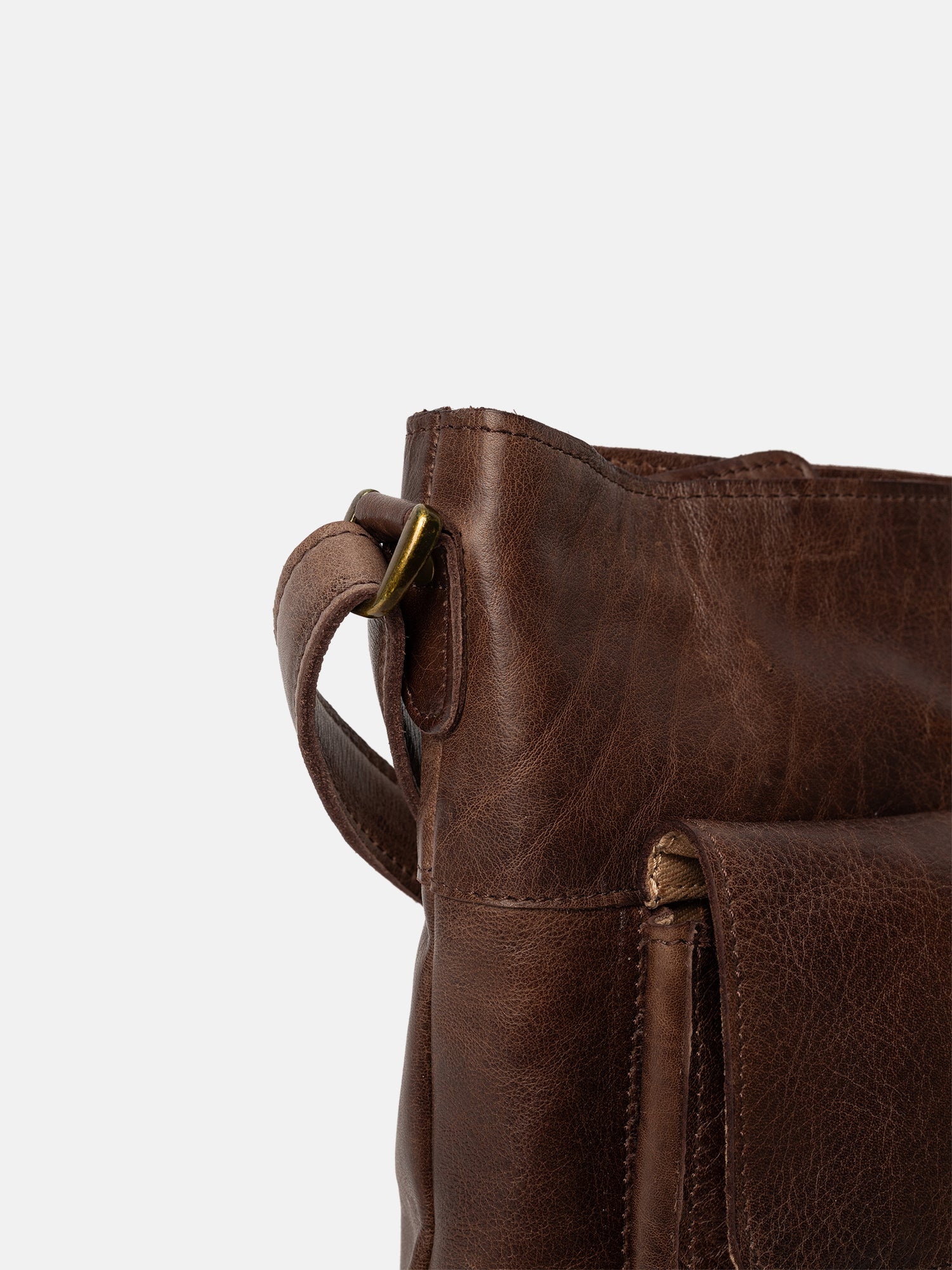 RE:DESIGNED Kay Urban Schultertasche Woodsmoke Leder