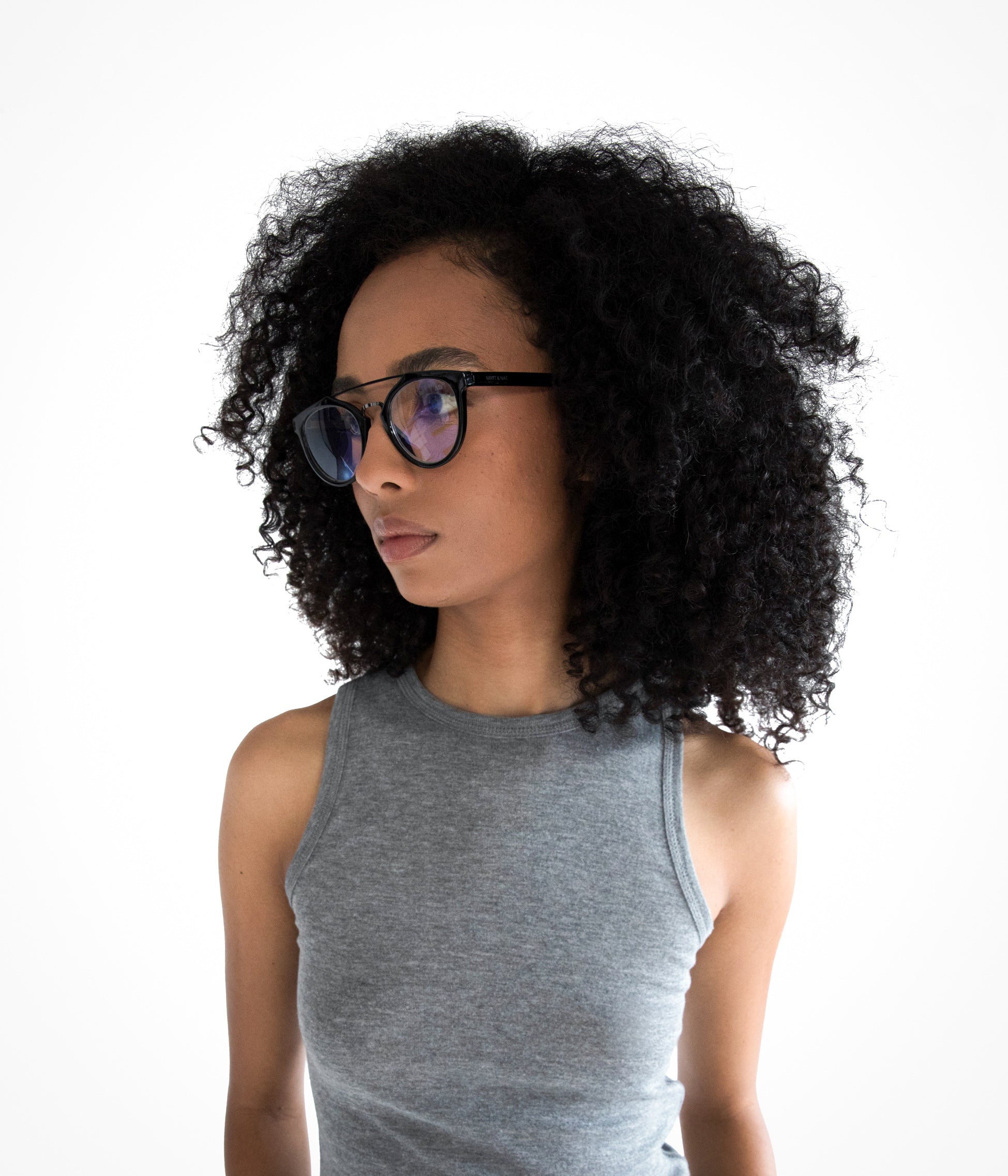 Matt & Nat Aldie-3 Lesebrille Schwarz 2,0 Blaulicht