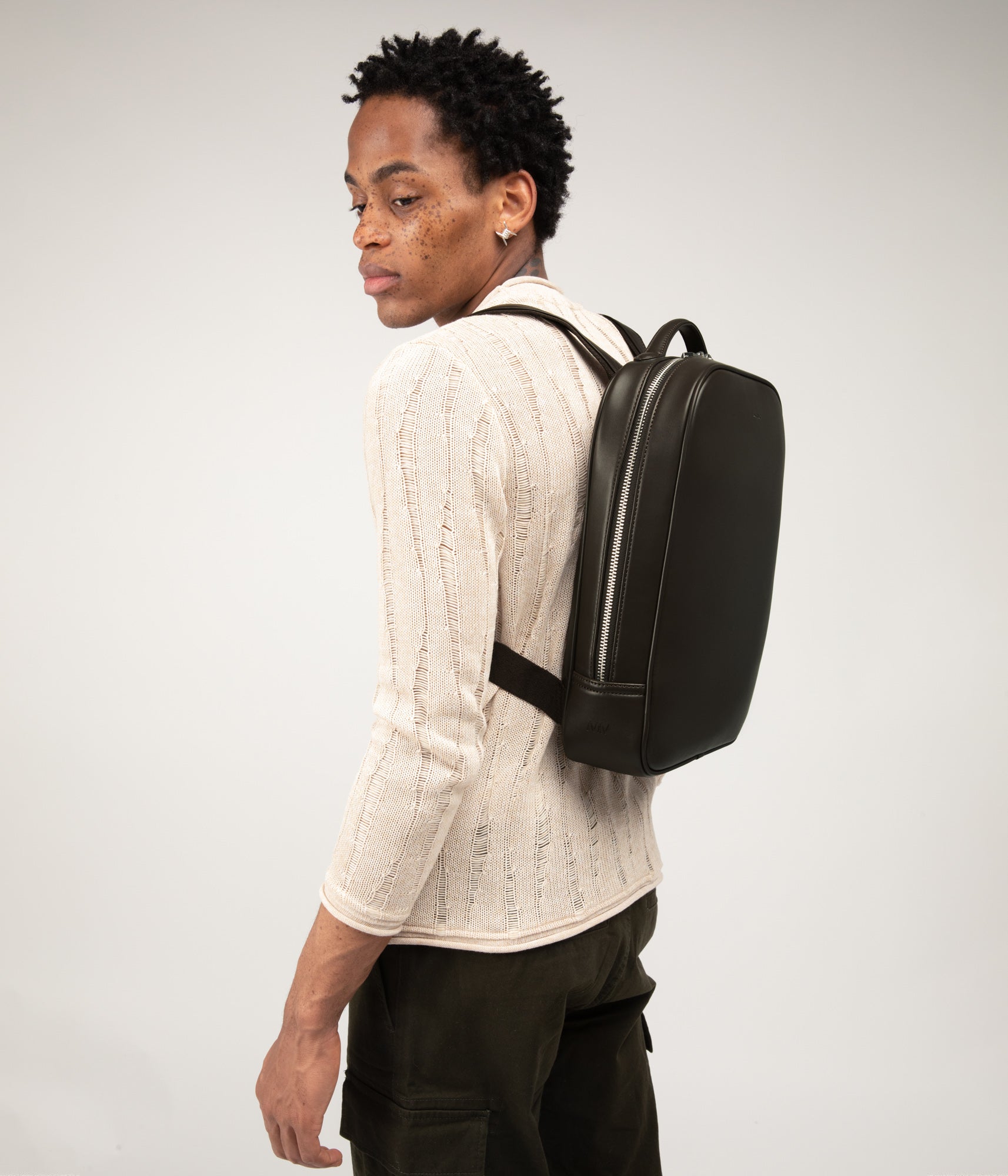 Matt & Nat Alex Rucksack Schwarz 13 Zoll vegan