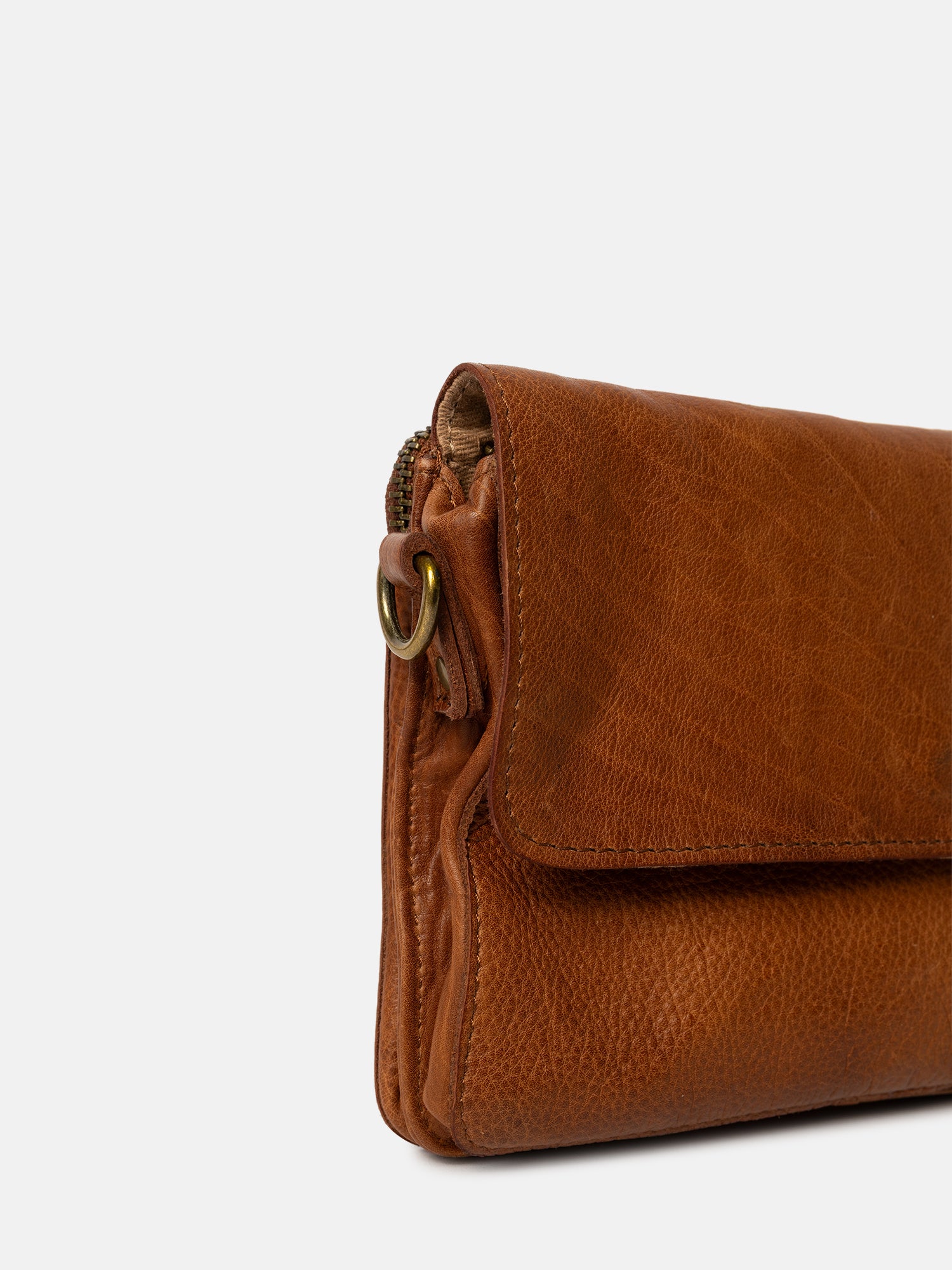RE:DESIGNED Acile Urban 5137 Clutch Walnut Vollleder