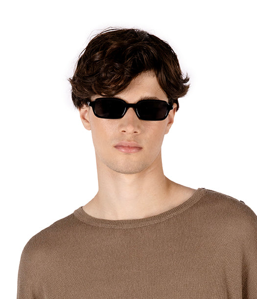 Matt & Nat MENDI Sonnenbrille Schwarz polarisiert recycelt
