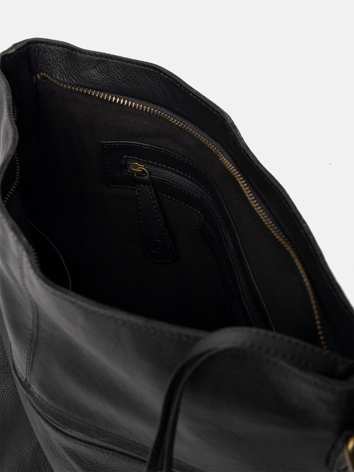 RE:DESIGNED Storslet Urban Umhängetasche Schwarz