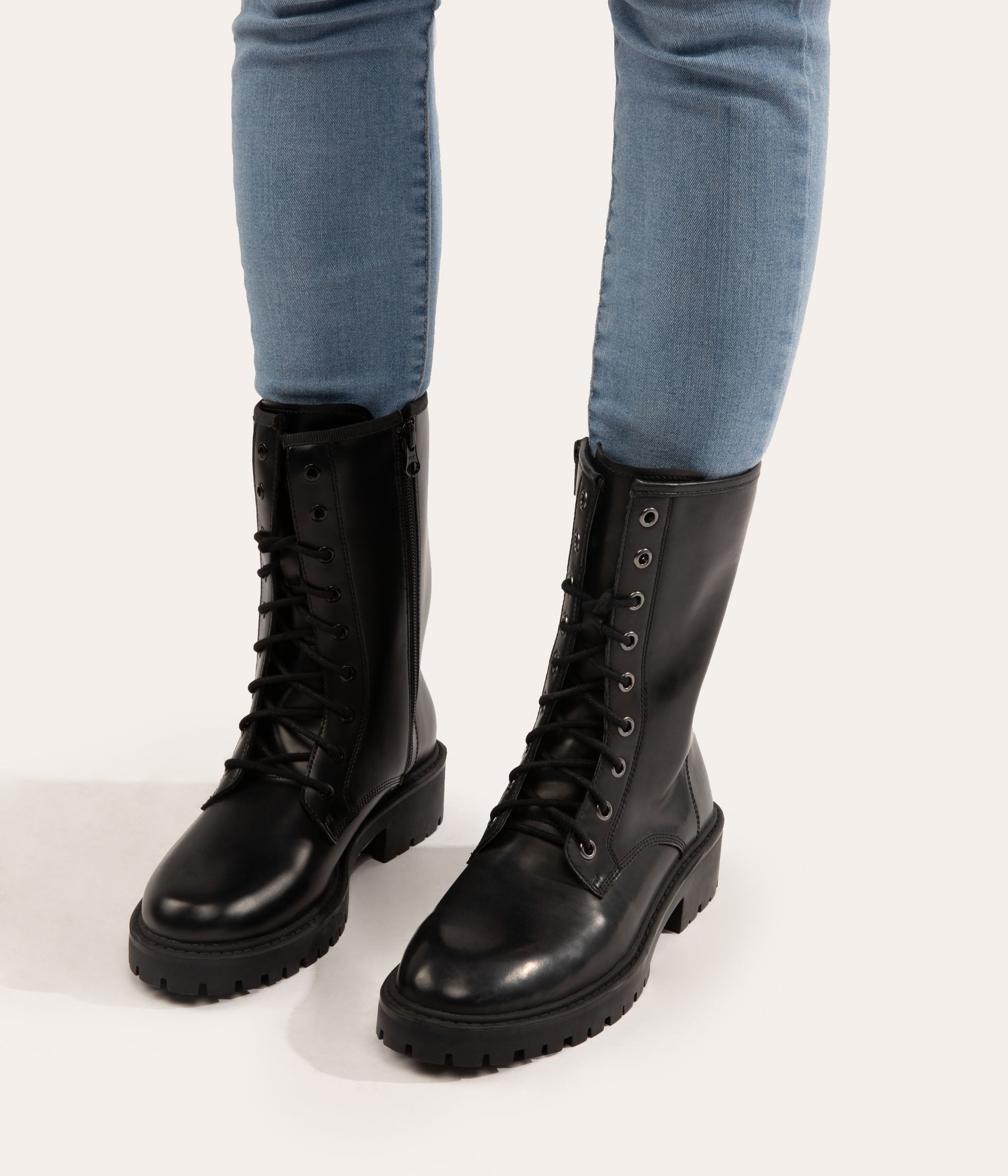 Matt & Nat REM Combat Boots Damenstiefel Lack-Optik