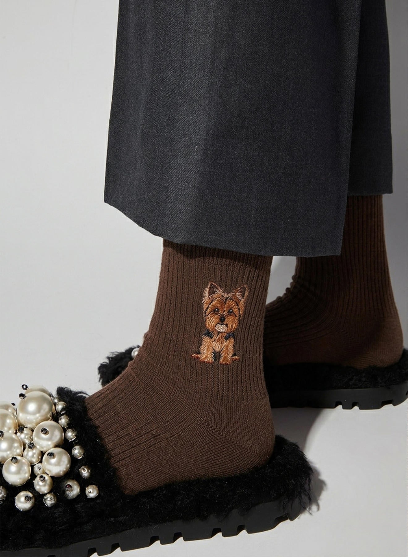 Maria la Rosa Shih Tzu Socken Cocco Seide Stickerei
