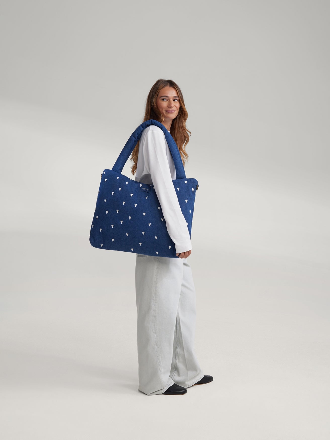 Studio Noos Denim Diaper Bag Wickeltasche Dark Blue Hearts Denim