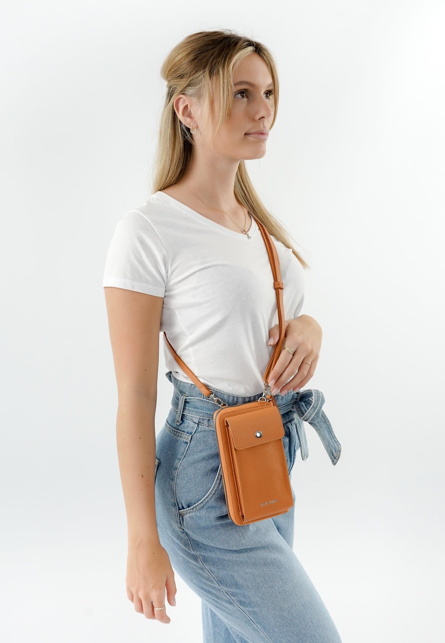 SURI FREY Freddy Smartphone Bag Geldbörse Papaya Handyfach