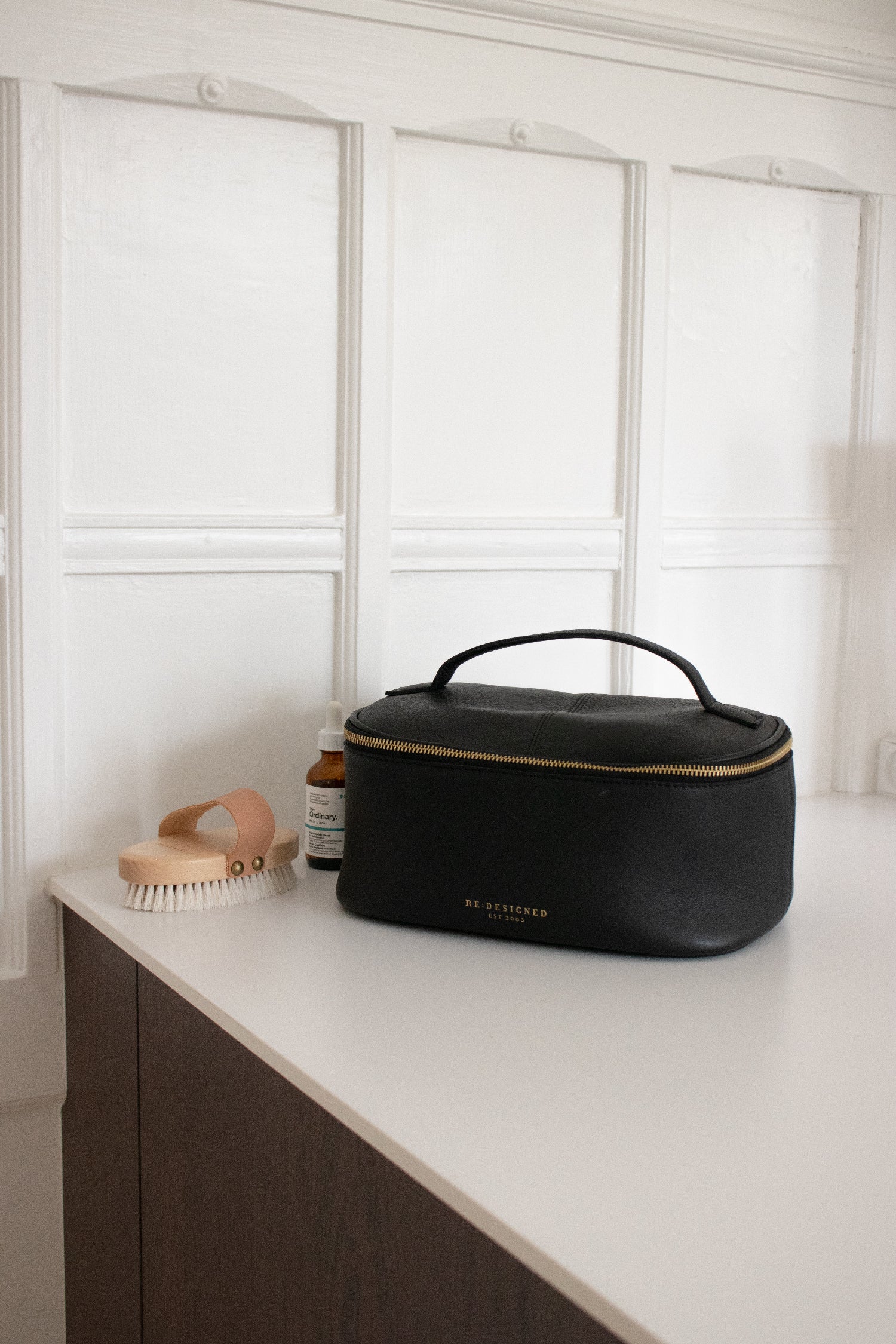 RE:DESIGNED Helga Big Kulturtasche Schwarz Vollleder
