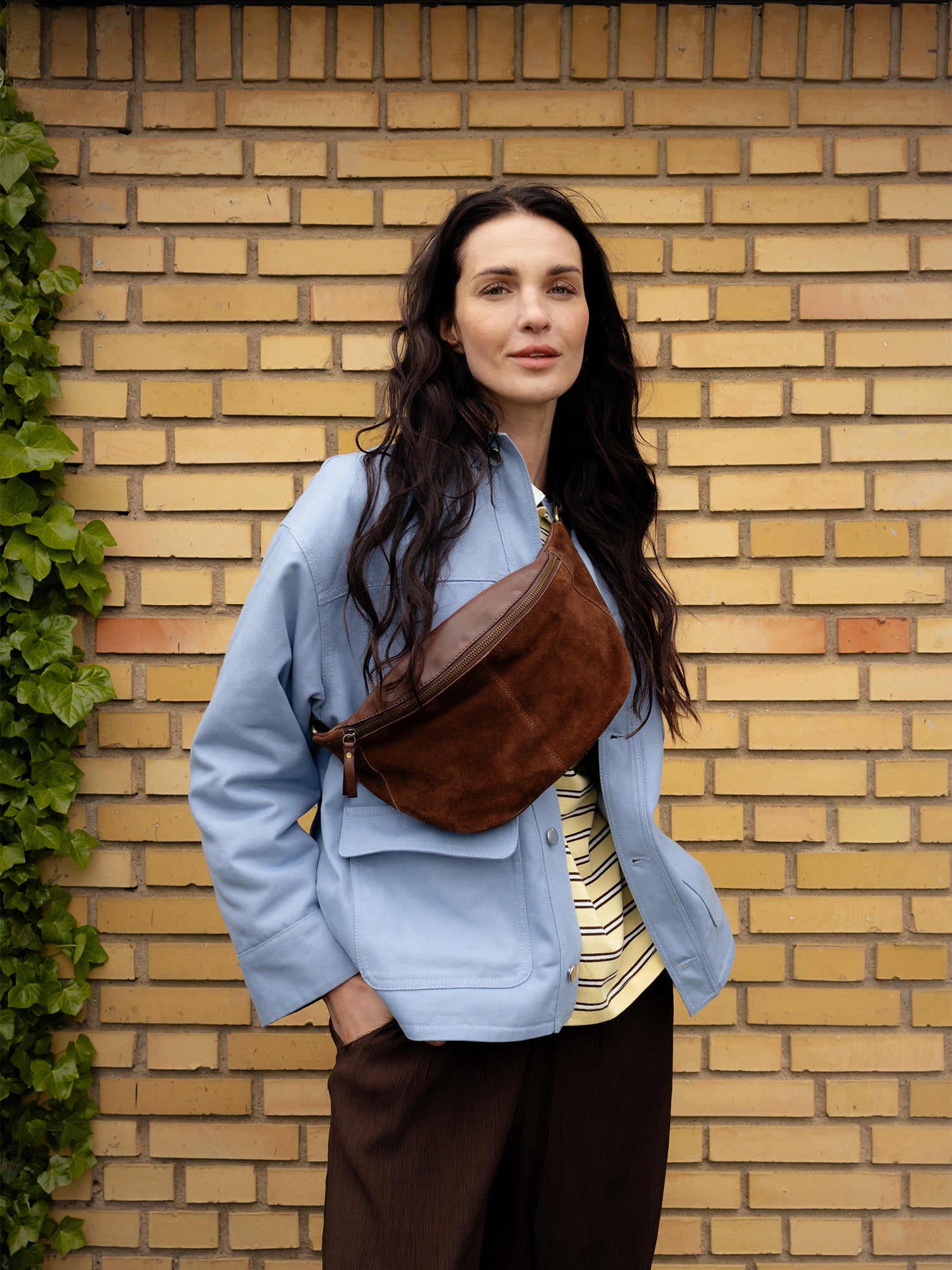 RE:DESIGNED Selma 6689 Bauchtasche Woodsmoke Vollleder