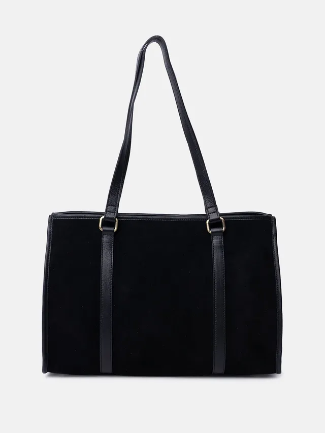 RE:DESIGNED Sola Schultertasche Schwarz Wildleder