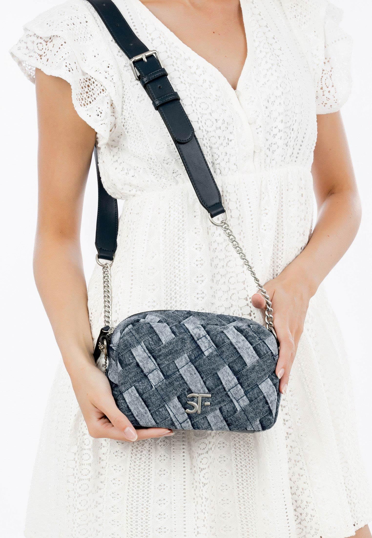 SURI FREY Bethy Crossbody Smokeblue Denim-Optik