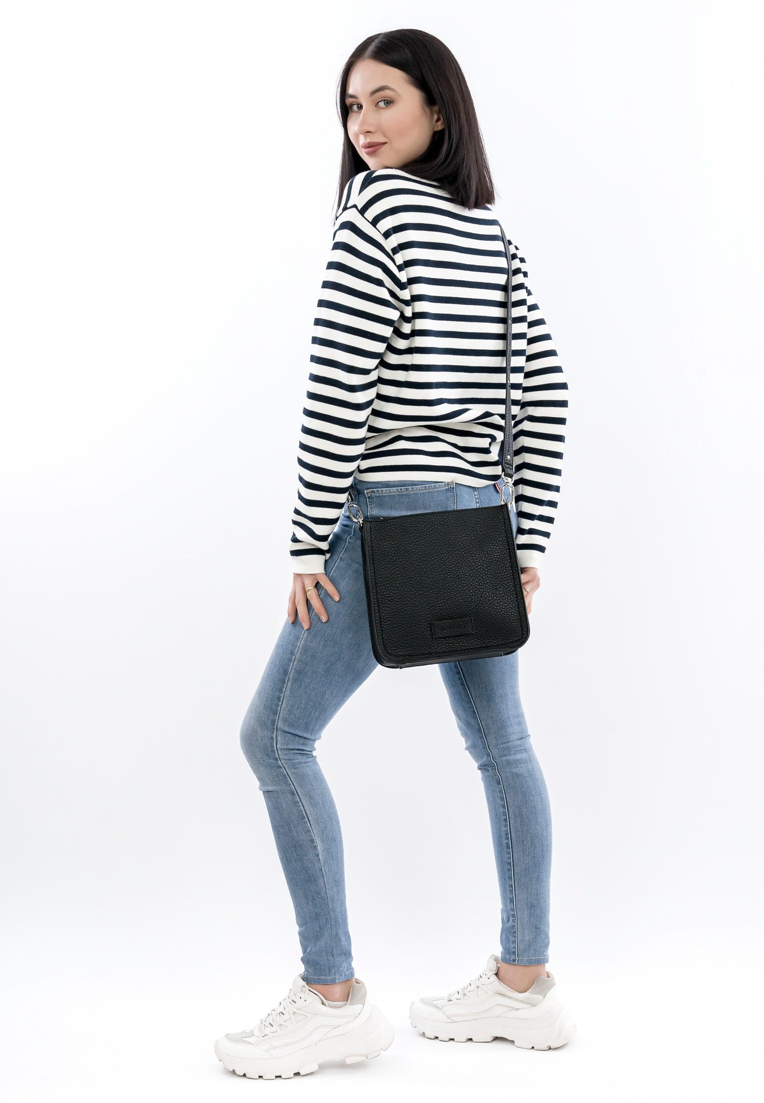 SURI FREY Berly Crossbody Bag Umhängetasche Black